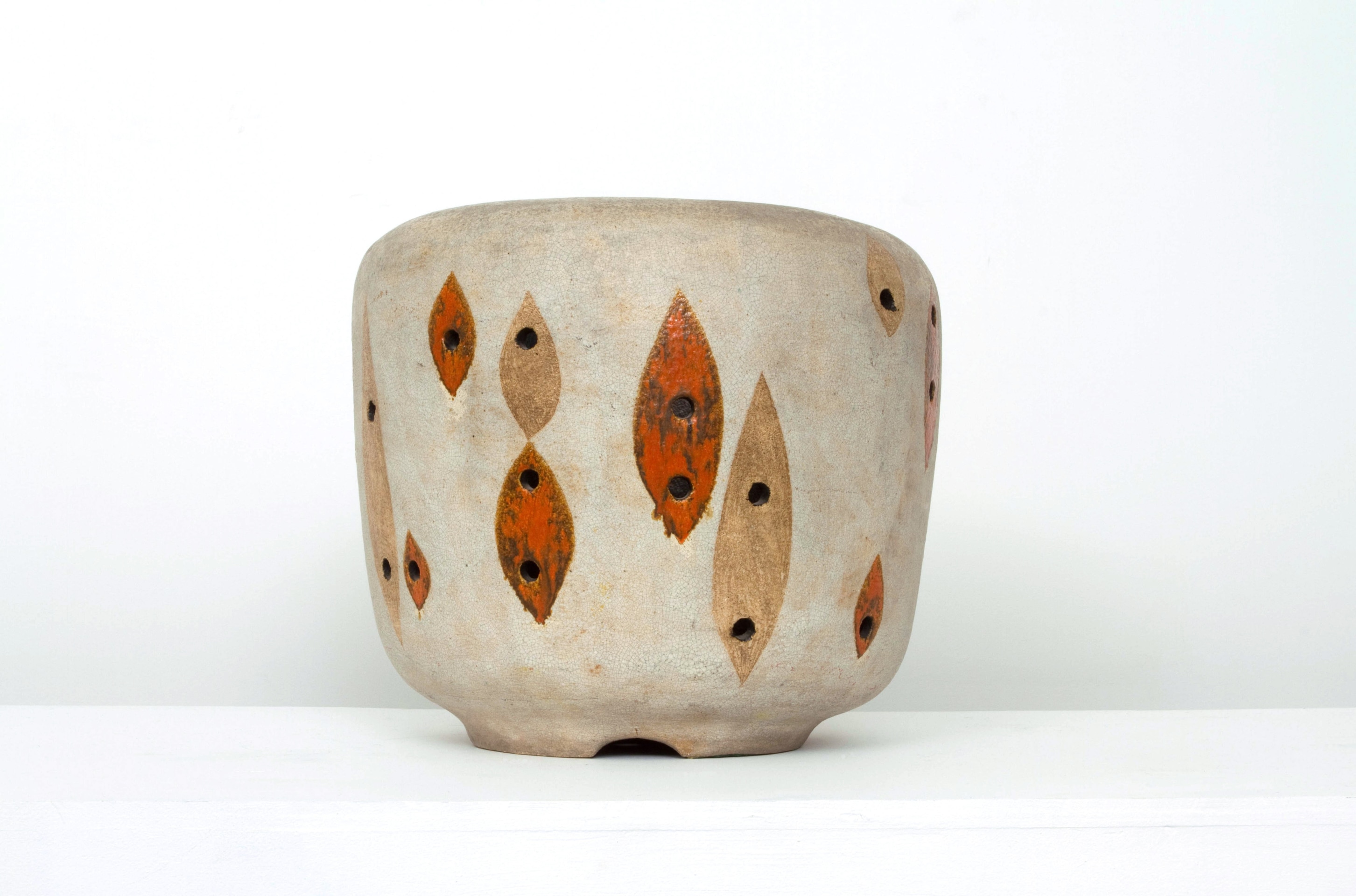 Andr&eacute; Borderie's ceramic planter