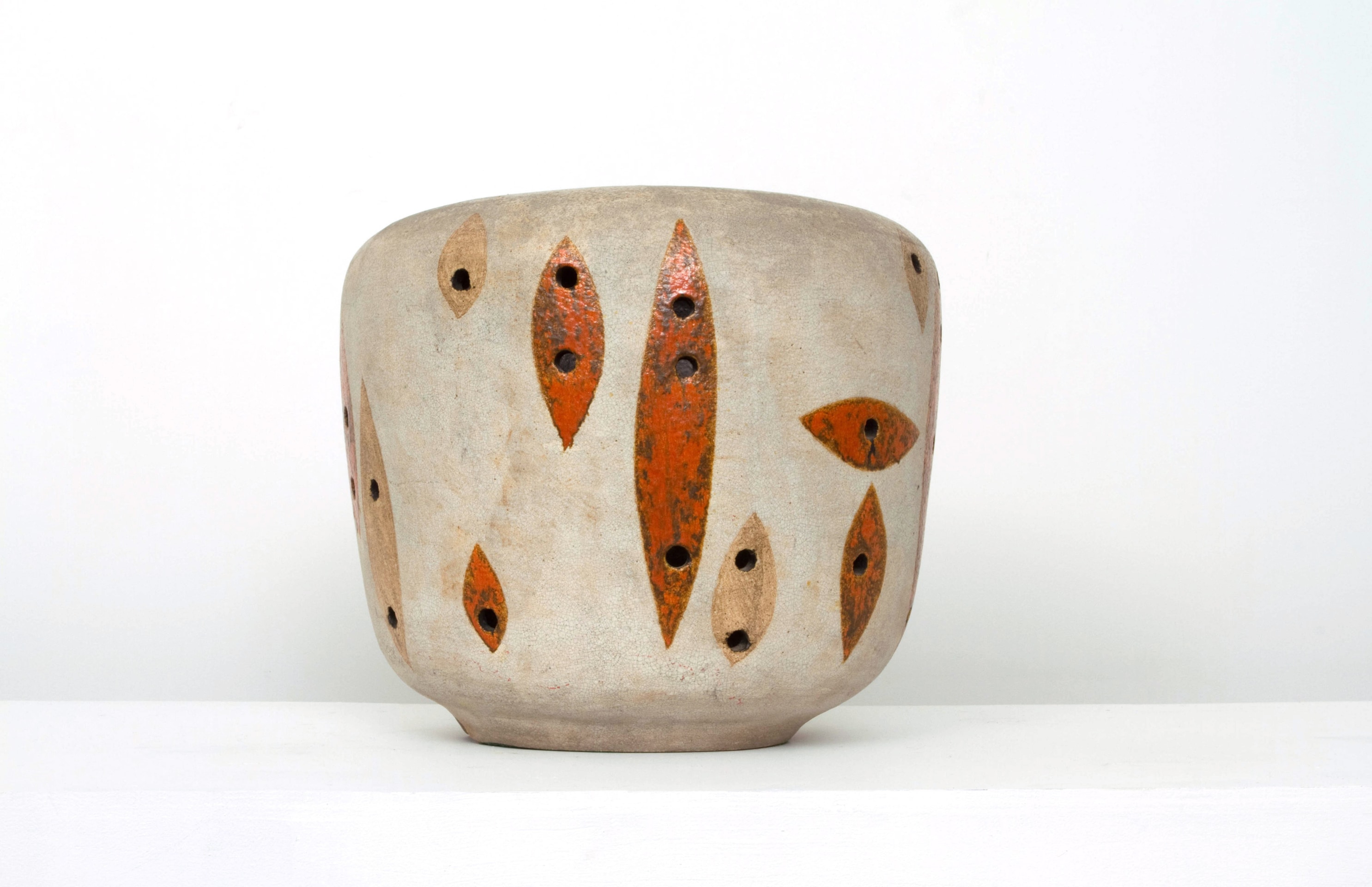 Andr&eacute; Borderie's ceramic planter