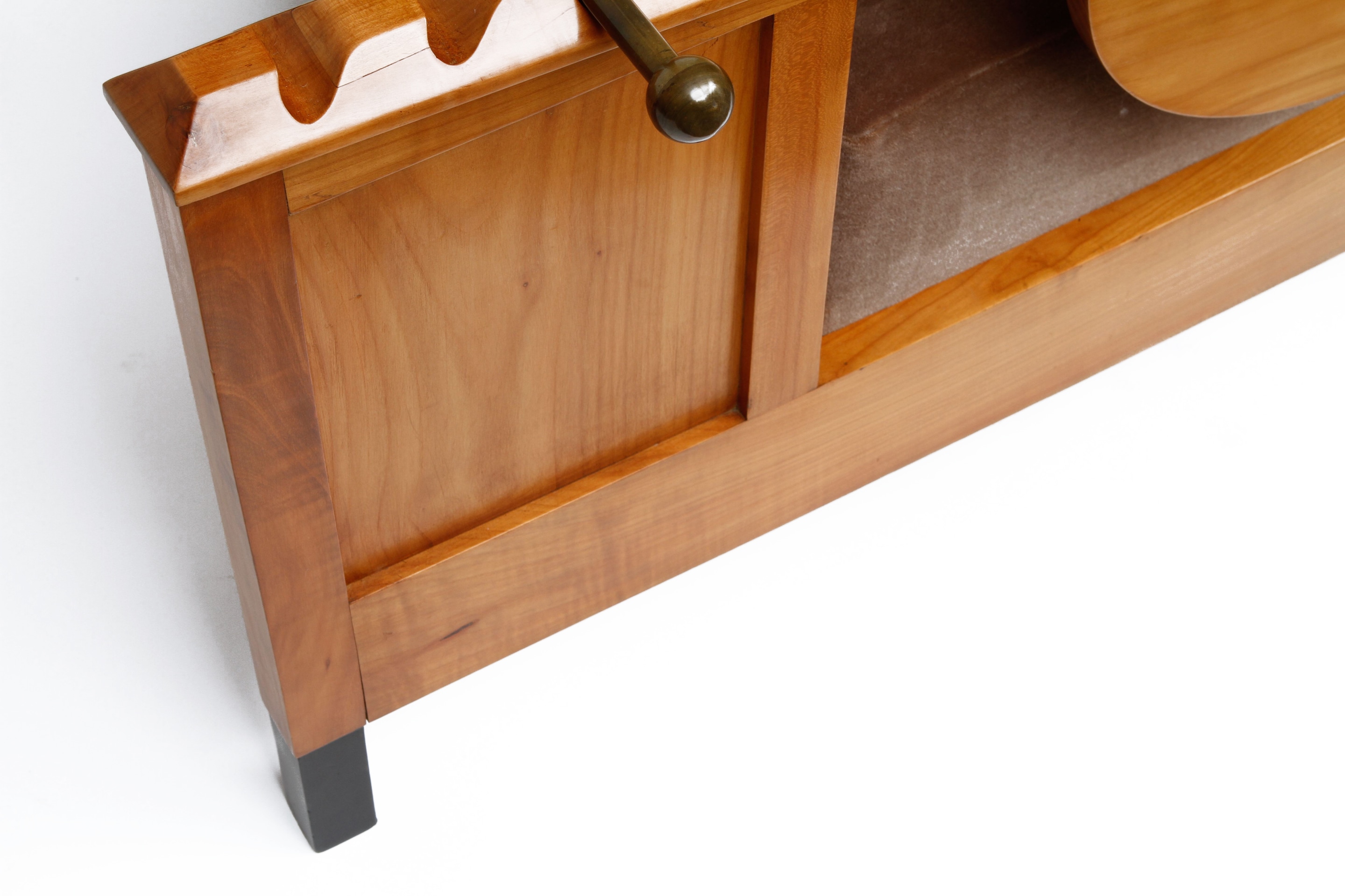 Jean Burkhalter's pair of armchairs detail of side