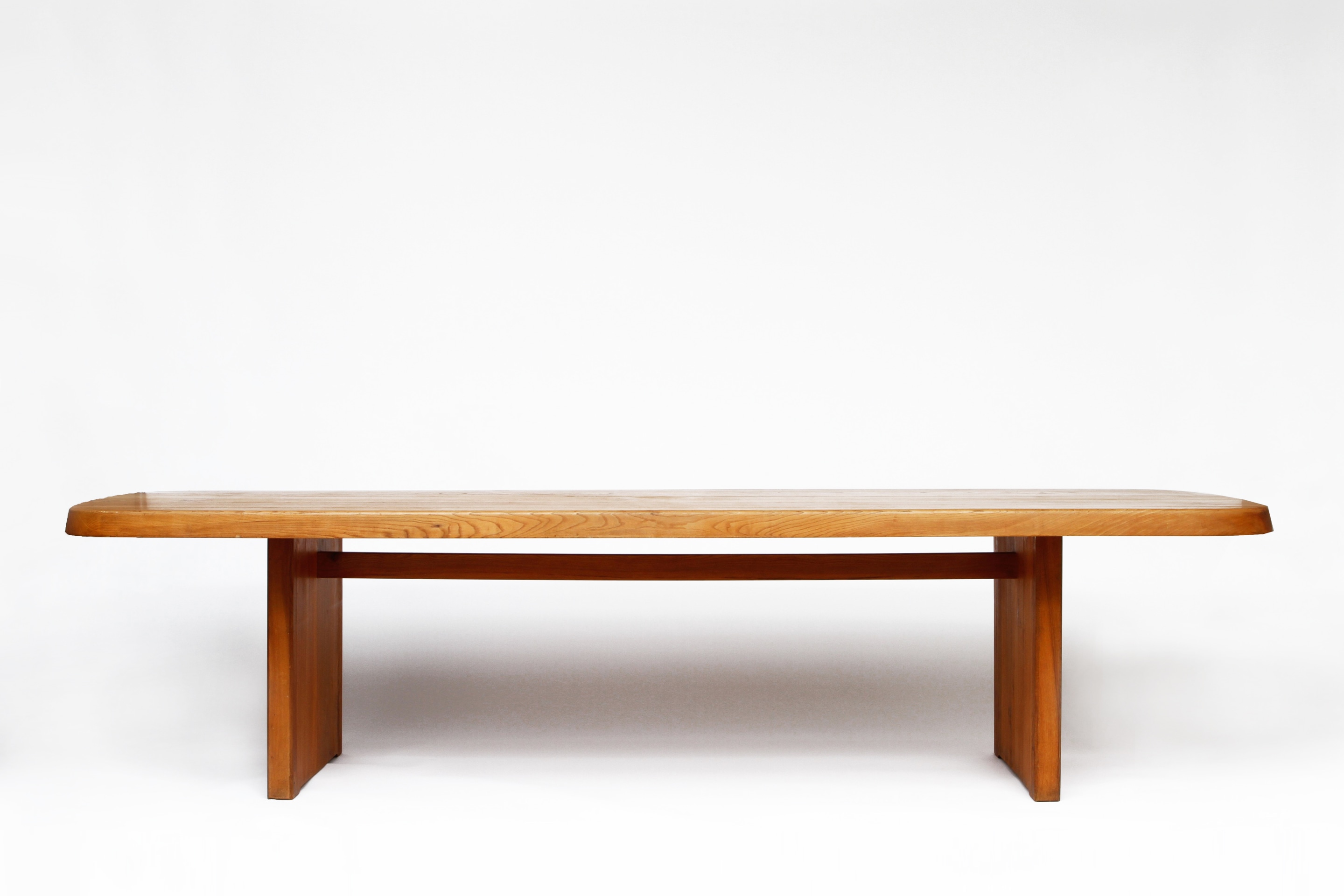 Pierre Chapo's &quot;T20B&quot; dining table straight view