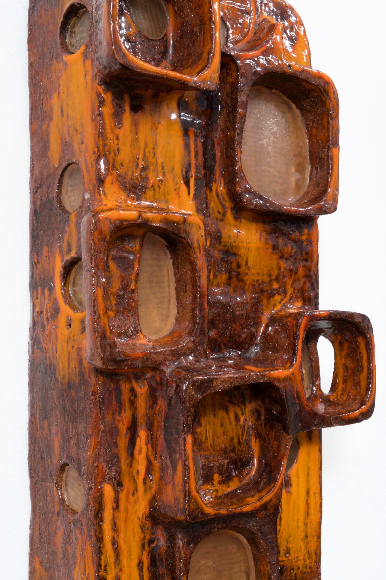 Juliette Derel's ceramic sconce detailed view