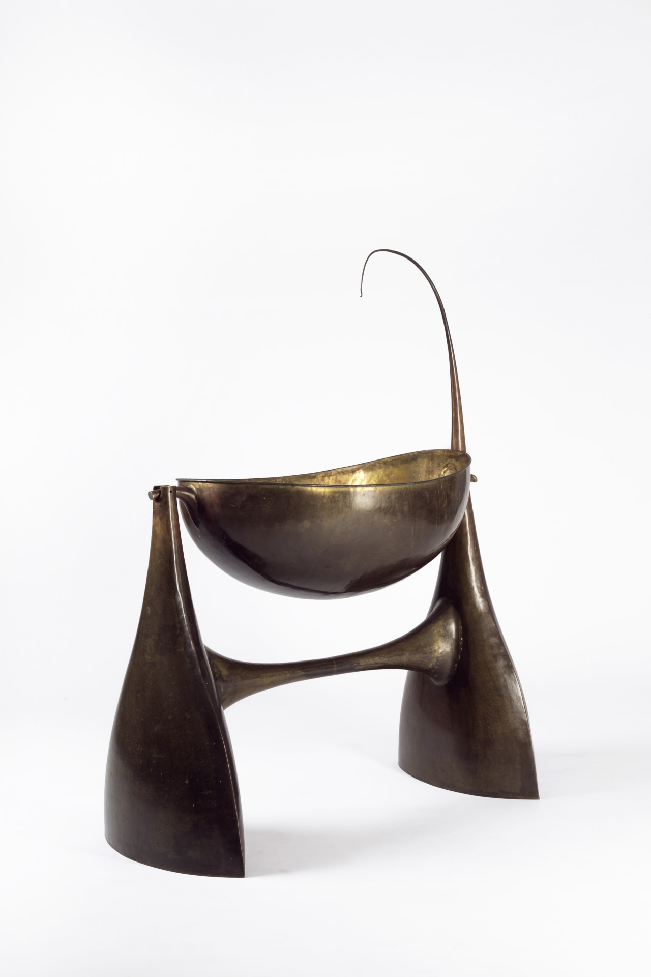 Philippe Hiquily's sculptural cradle, diagonal view without fur lining