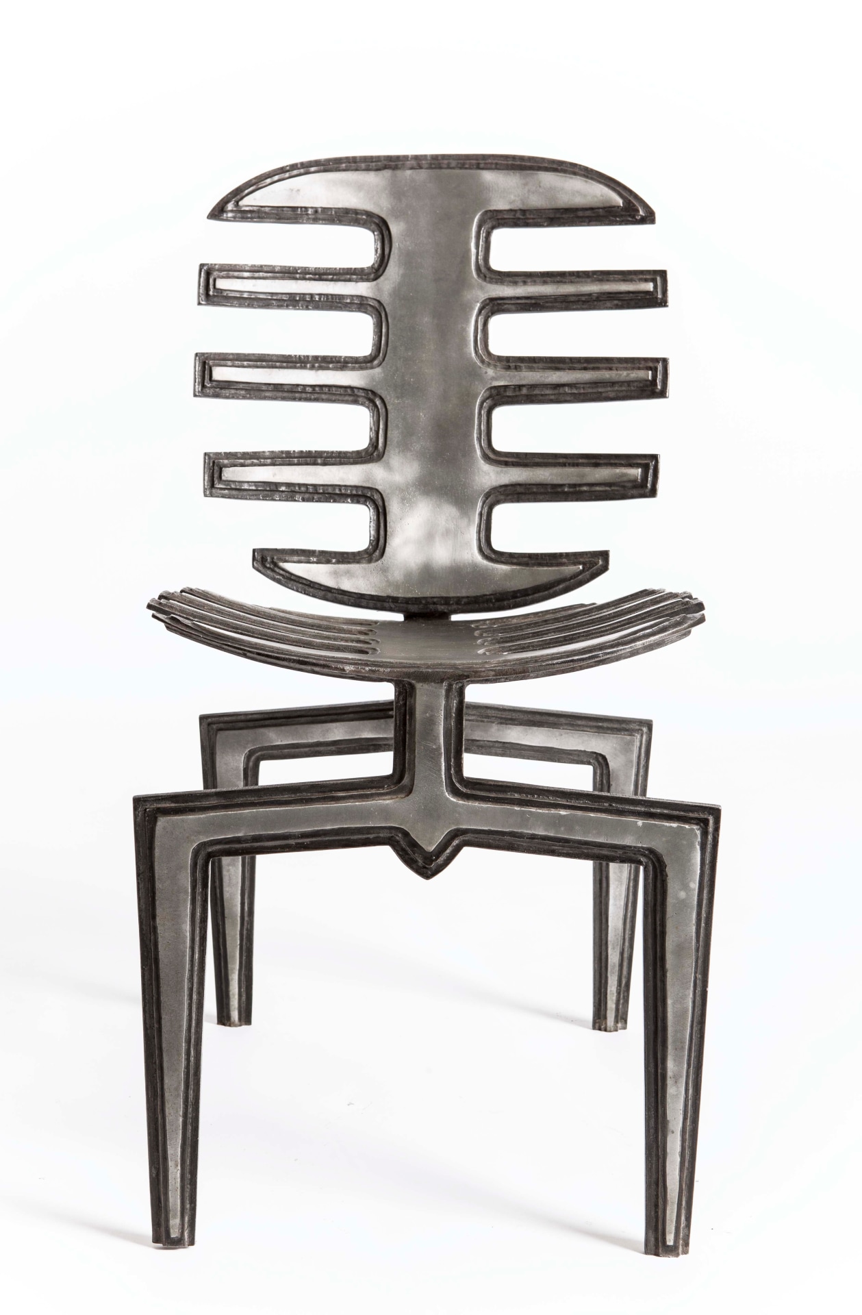 Terence Main's Frond chair 7 front view