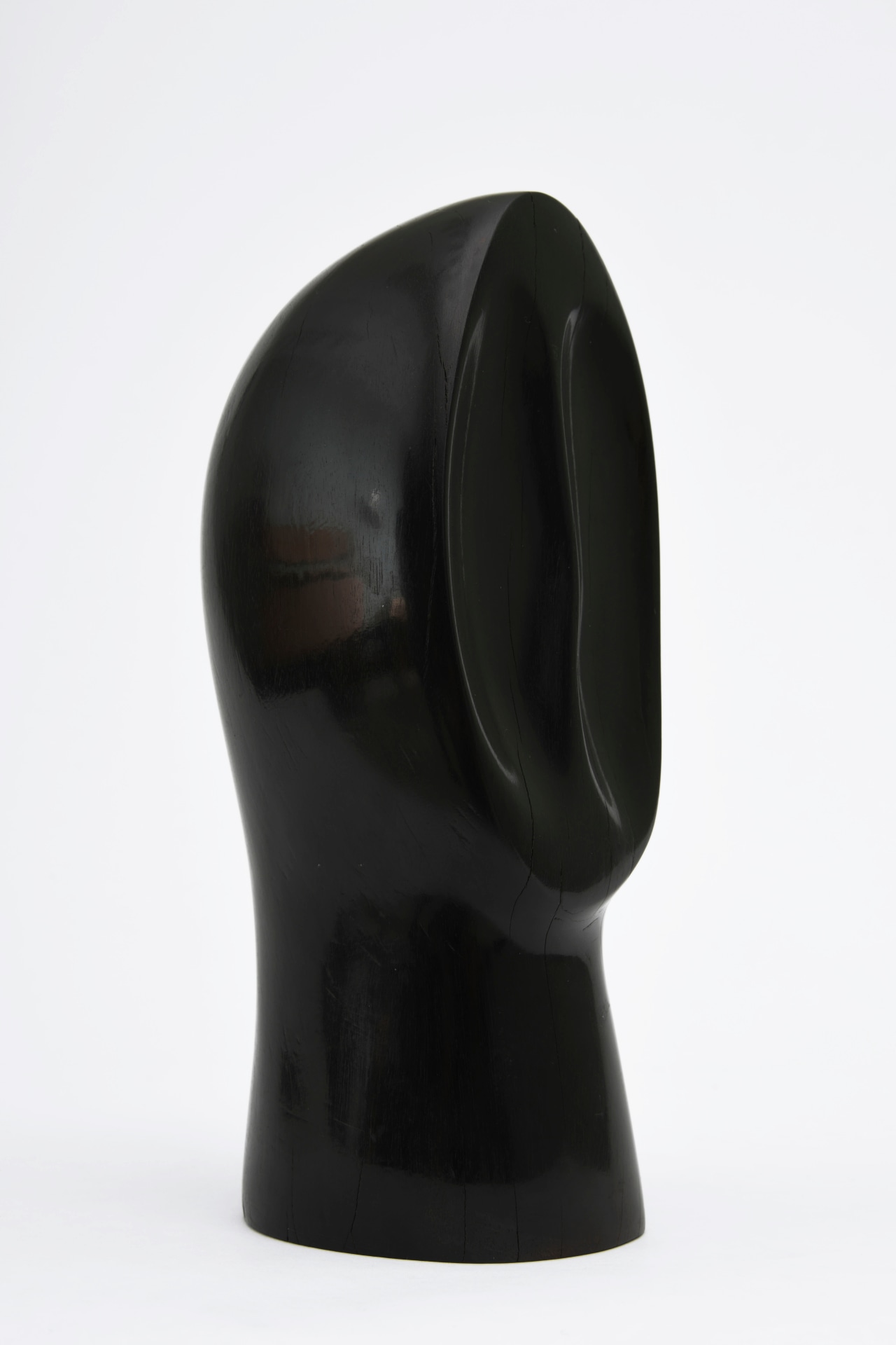 Alexandre Noll's sculpture, side view