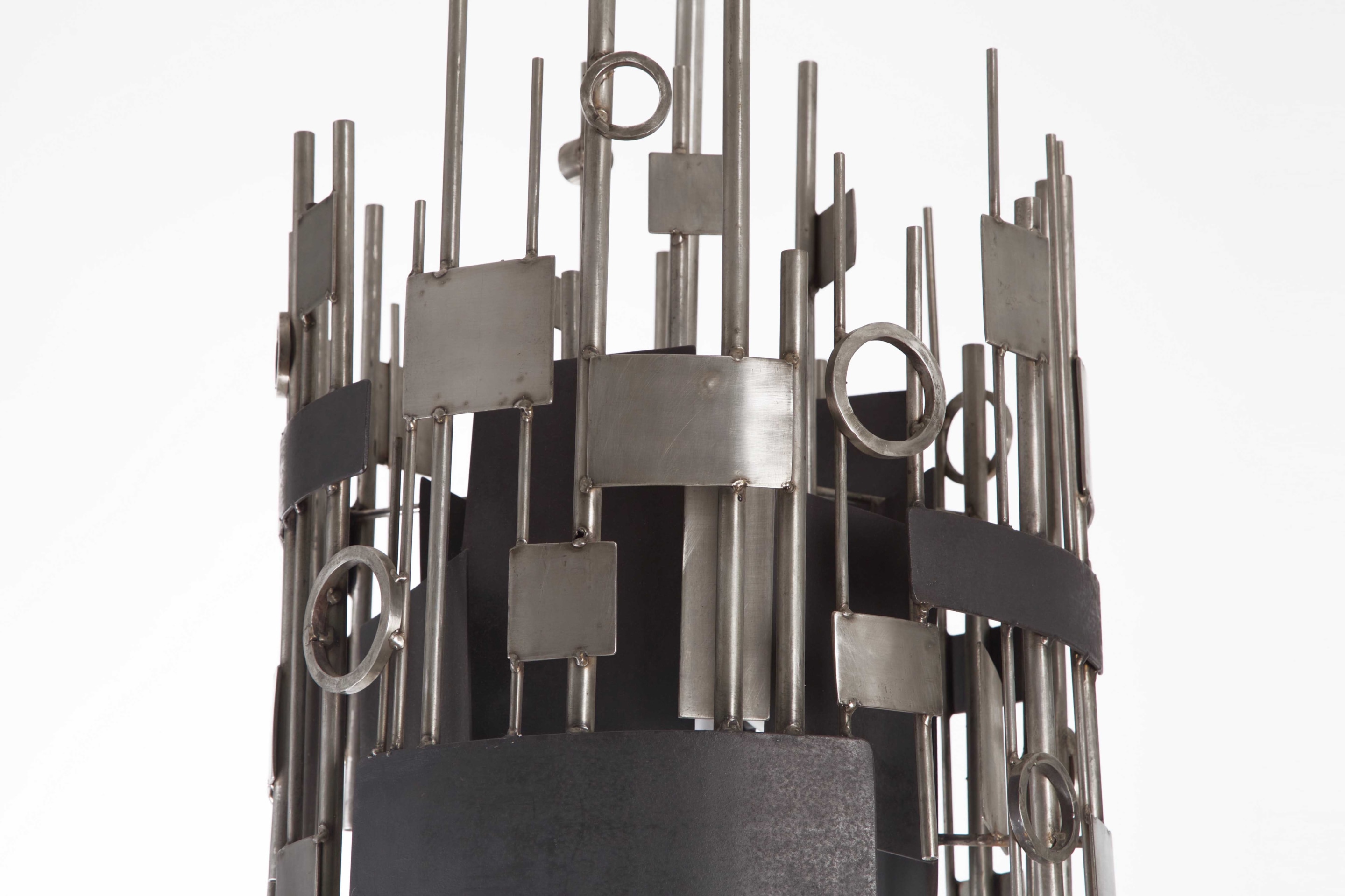 Alain Douillard's Chandelier detailed image