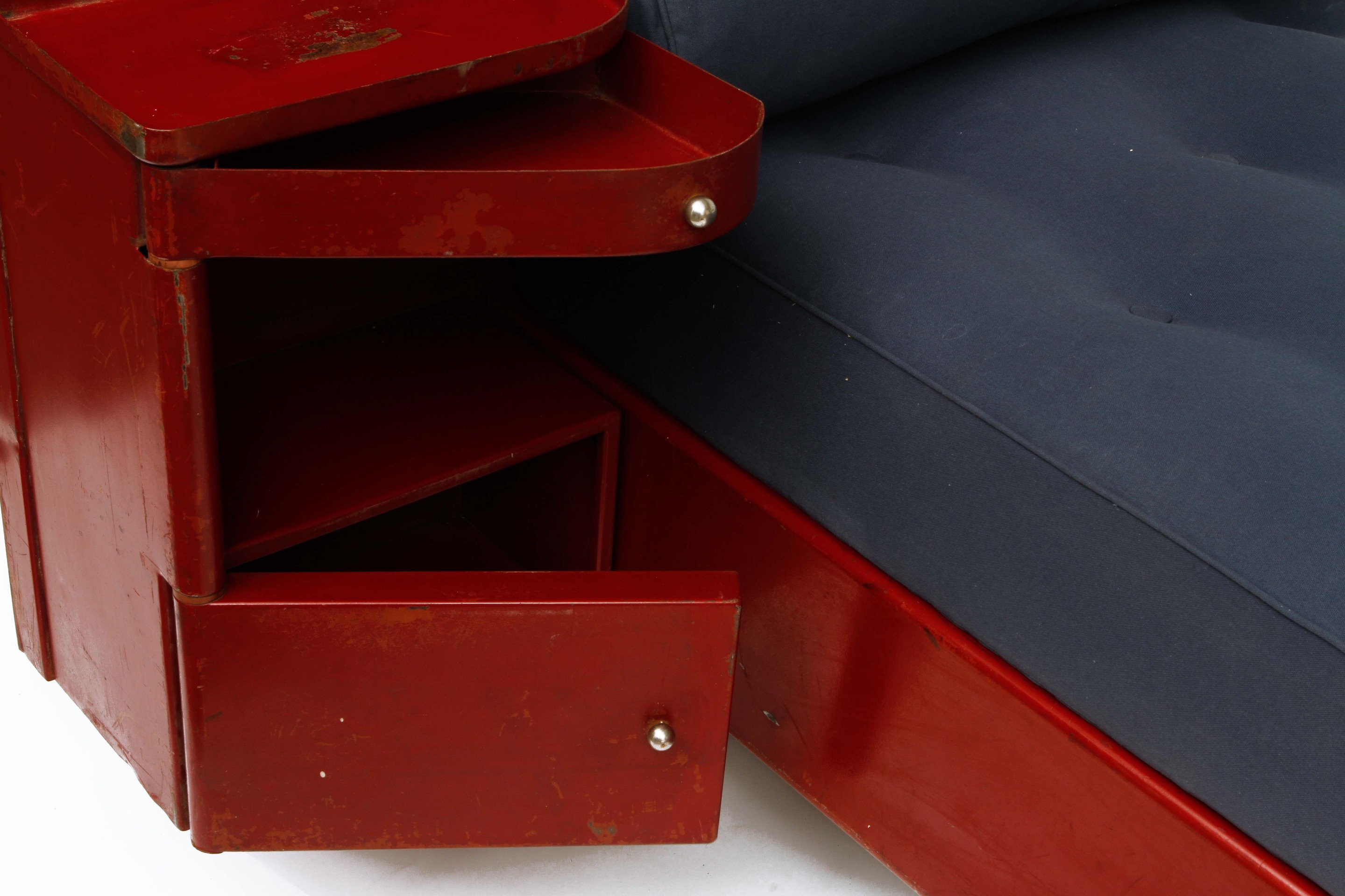 Jean Prouv&eacute;'s daybed, detailed view of side storage