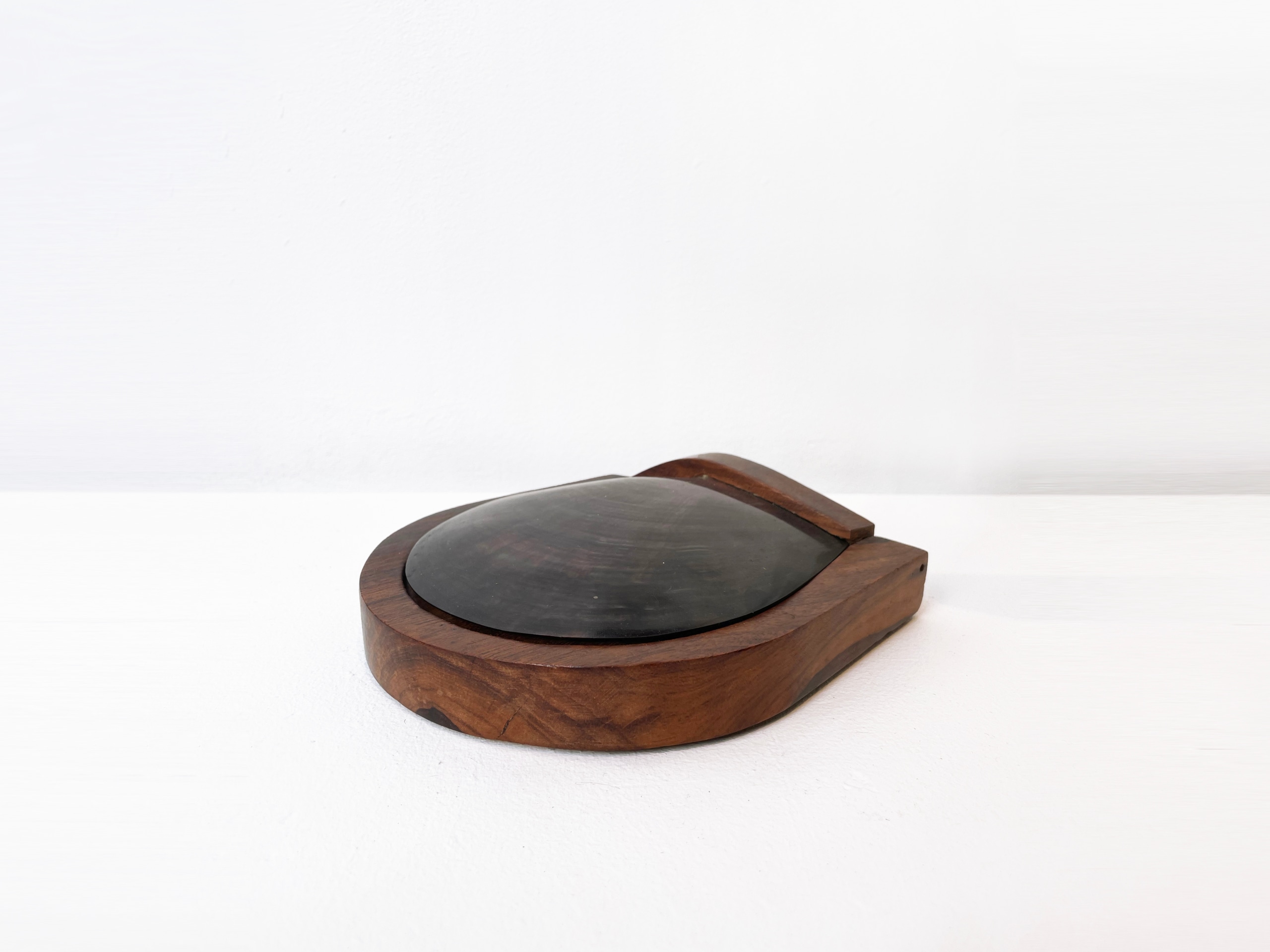 Alexandre Noll's cigarette box, full view with lid closed