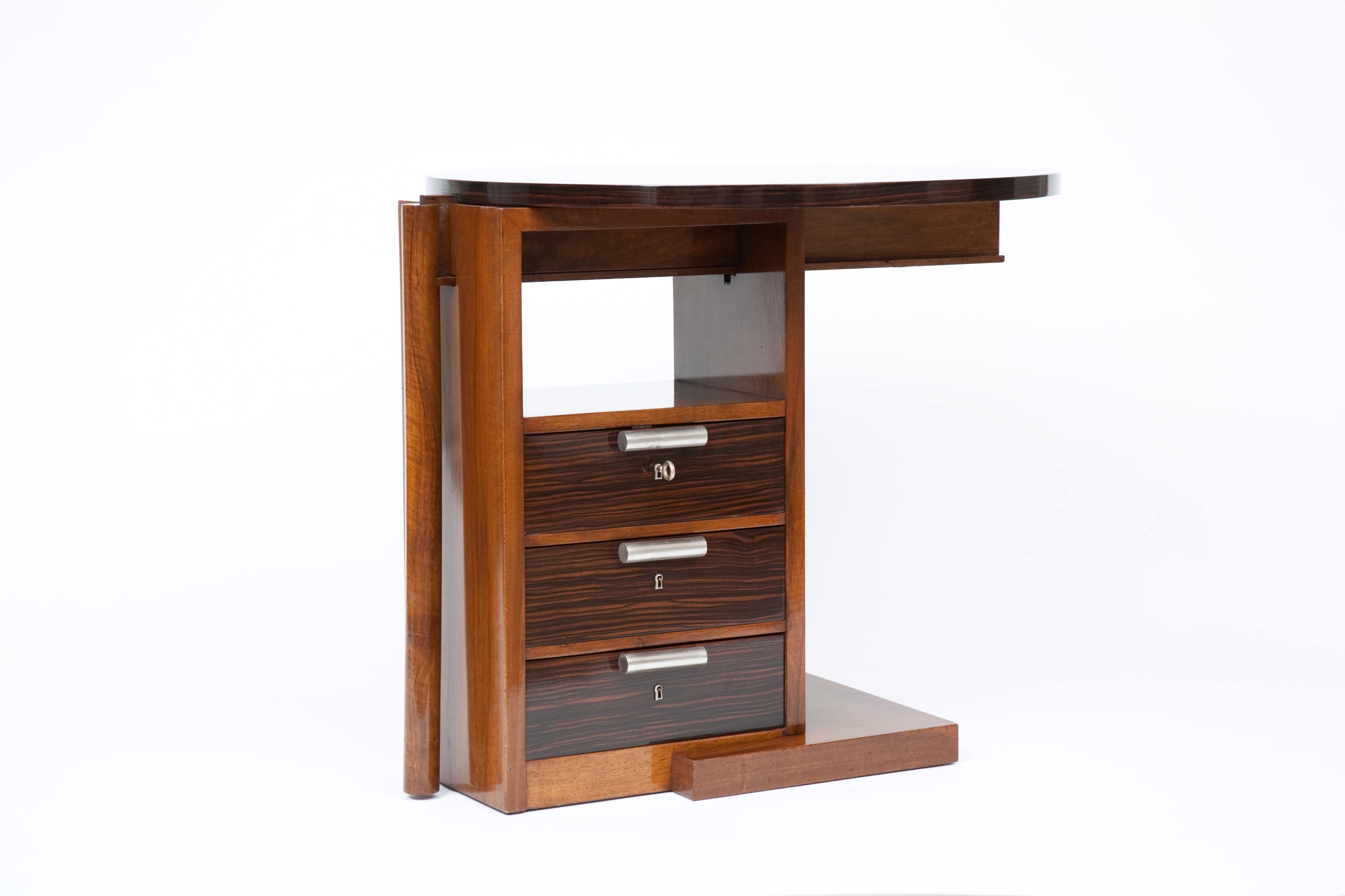 Andr&eacute; Sornay's desk, diagonal view, closed