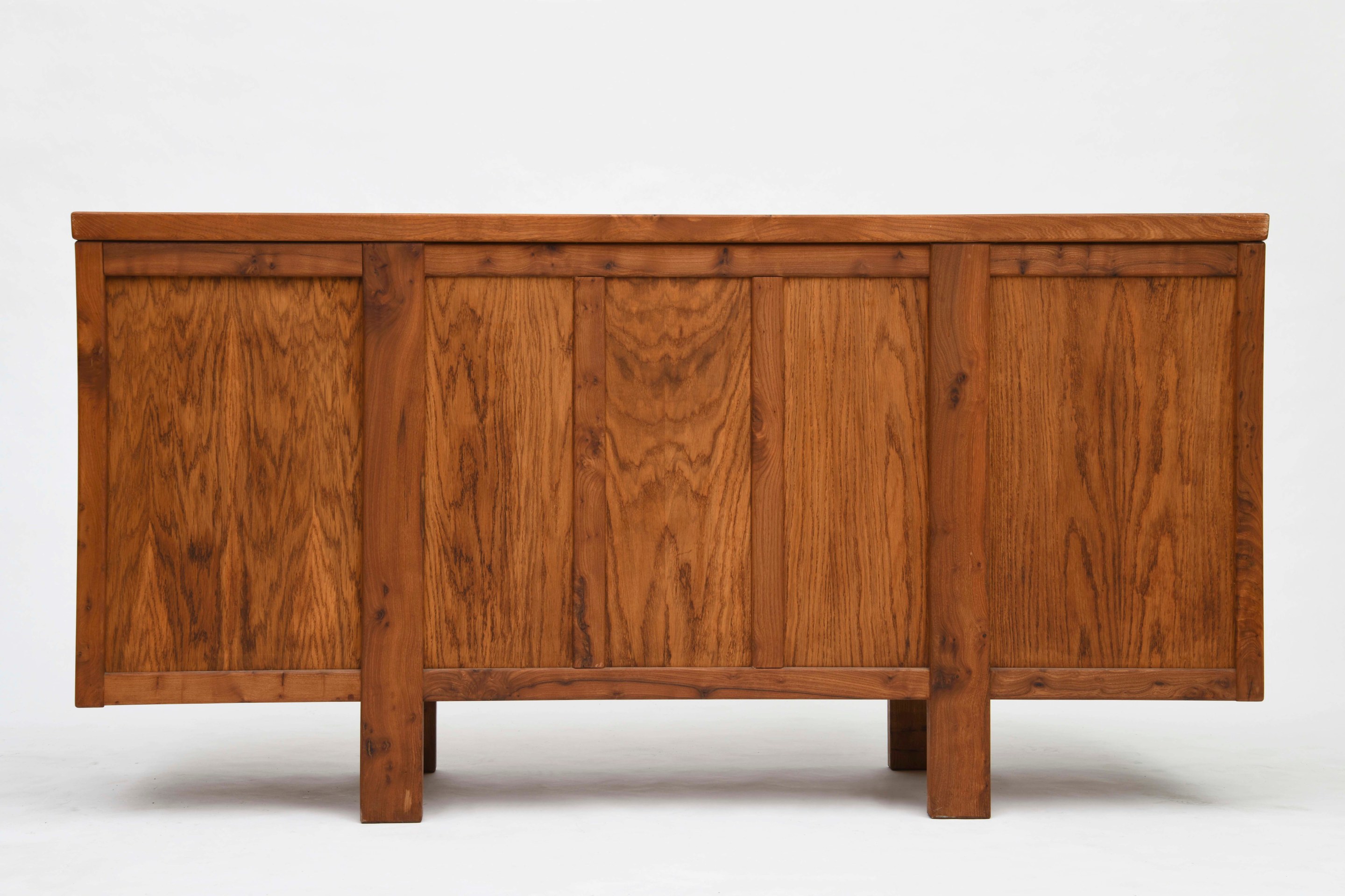 Maison Regain's sideboard back