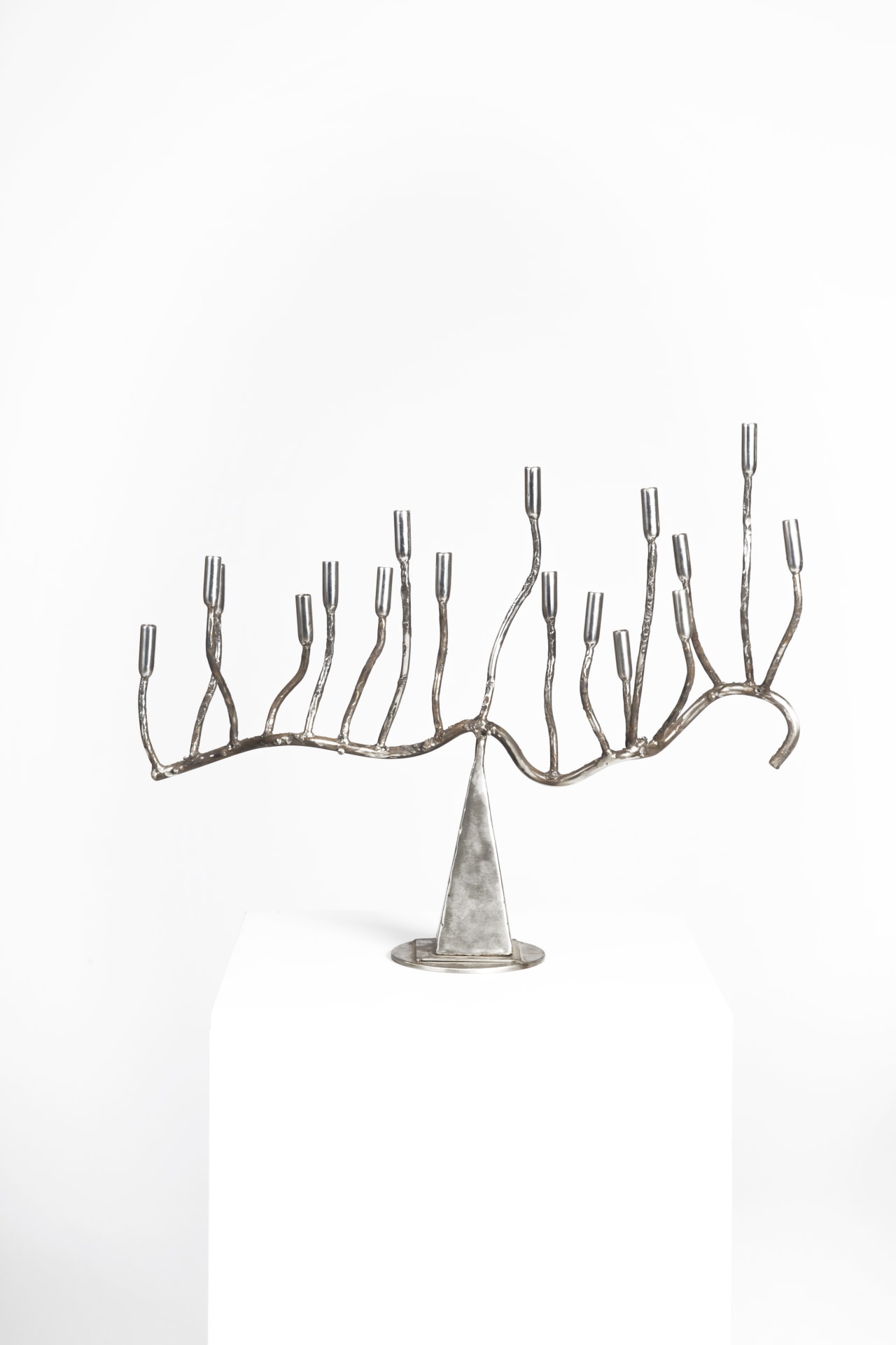 Ren&eacute; Broissand's candelabra back view