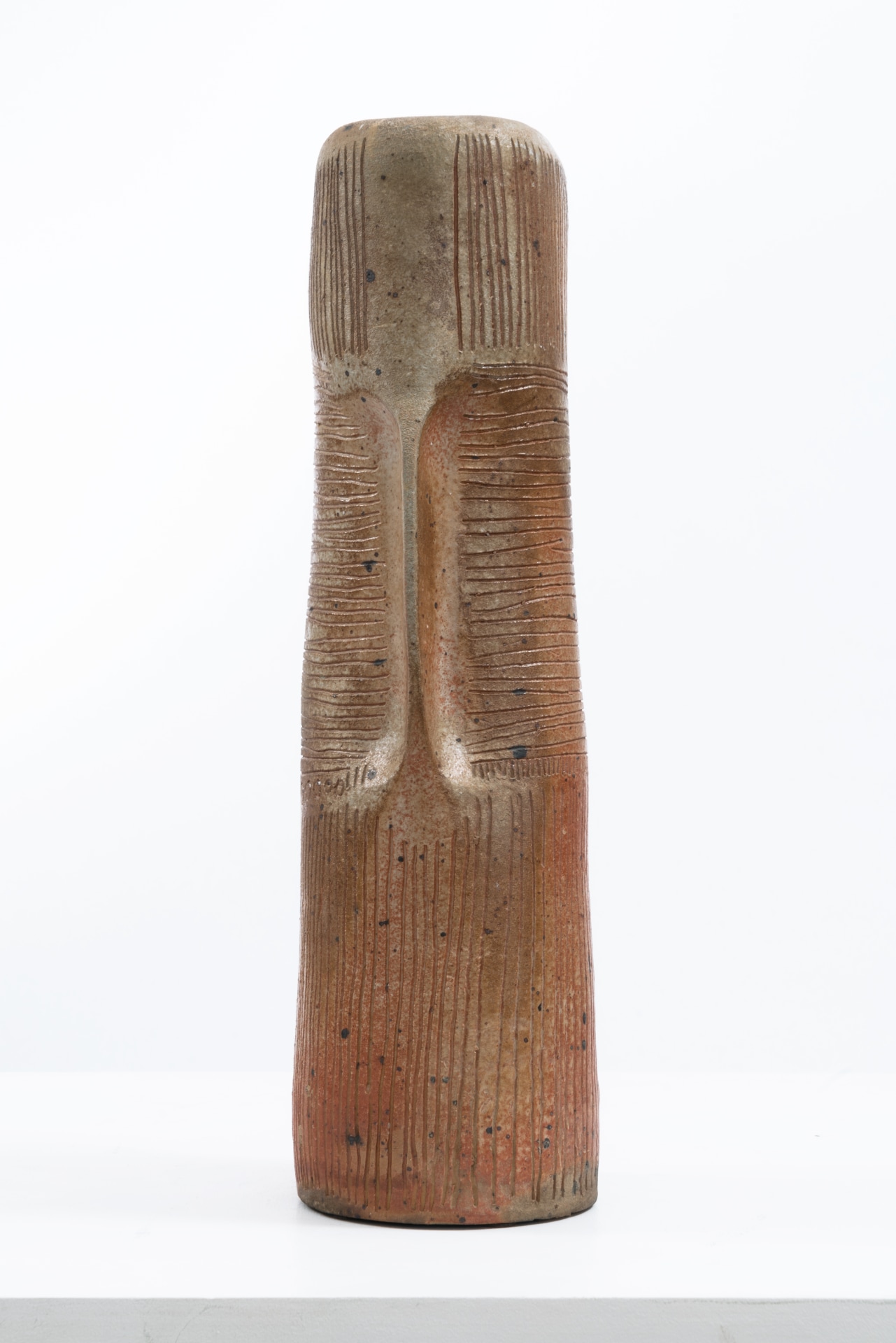 Yves Mohy's large ceramic vase, side view