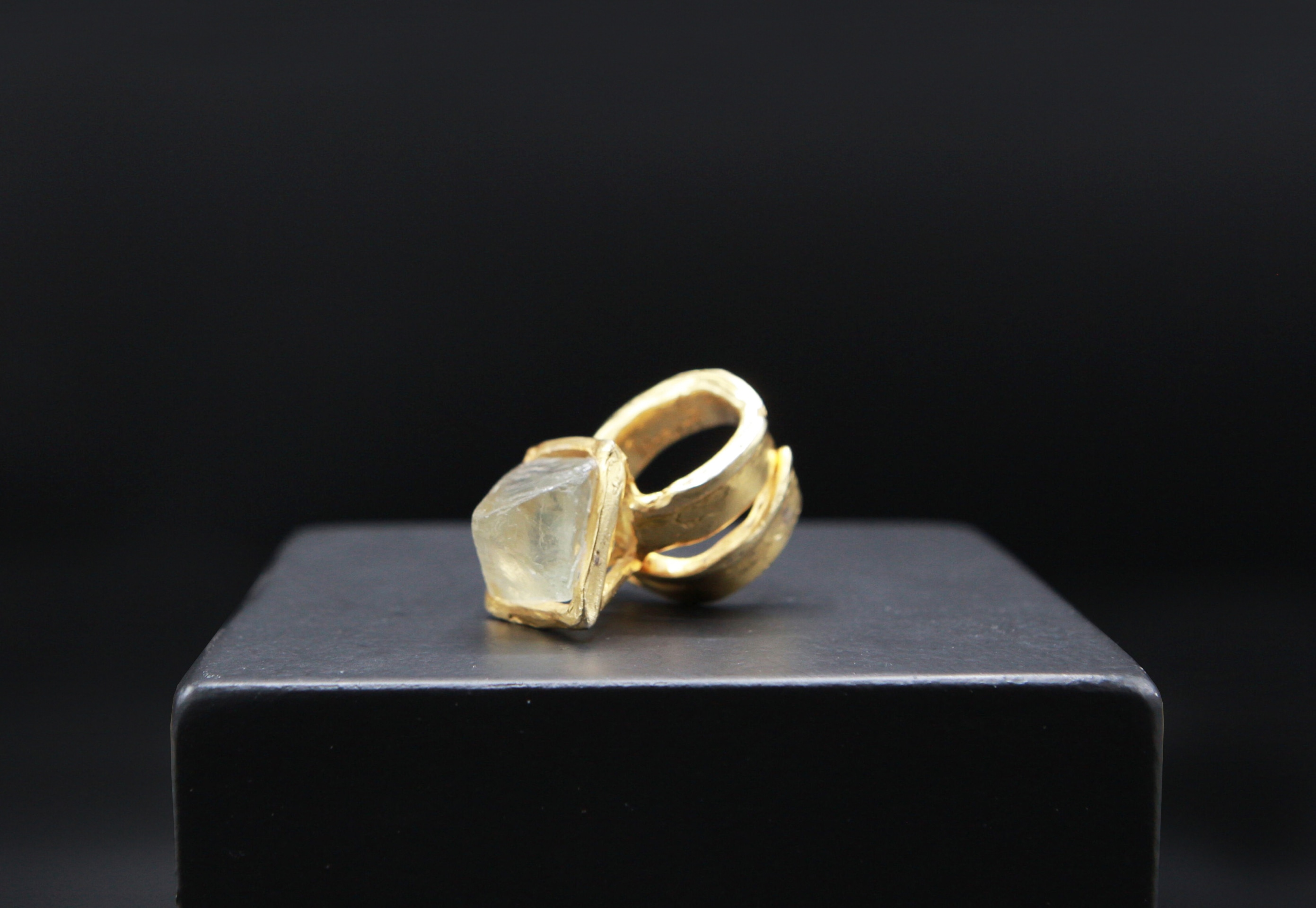 Anna Stein's ring, full view