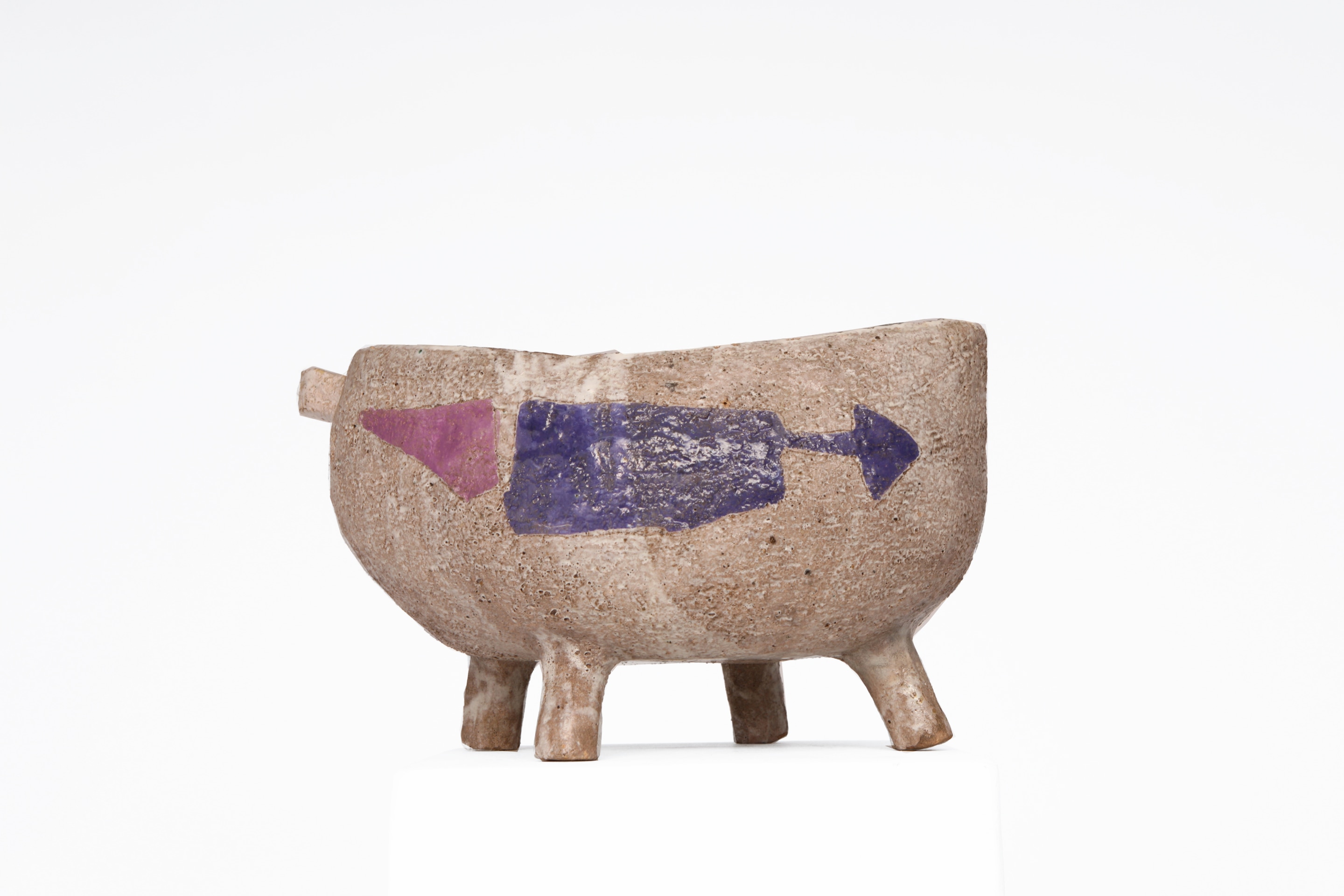 Juliette Derel's large ceramic bowl straight view