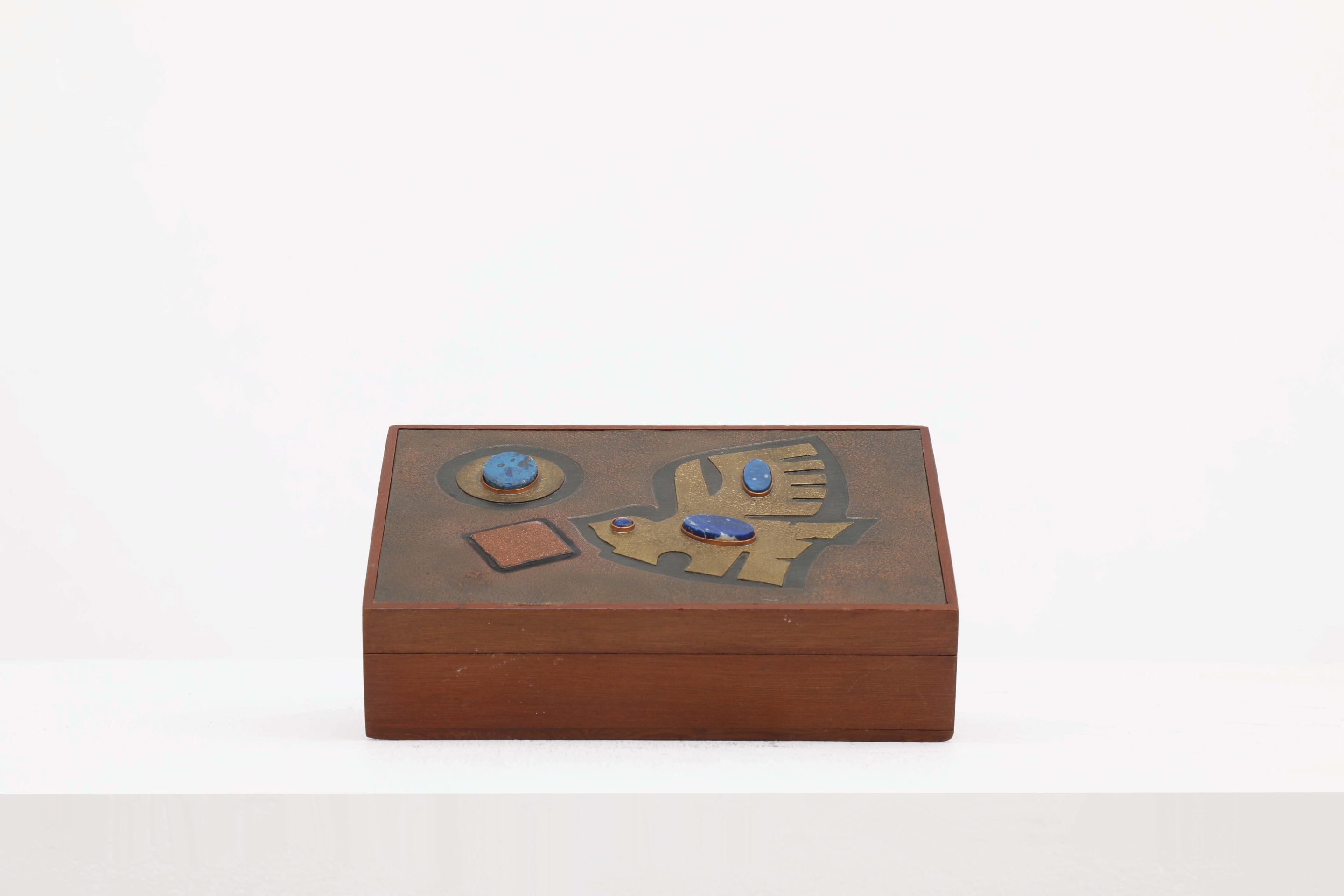 Unknown artist box closed