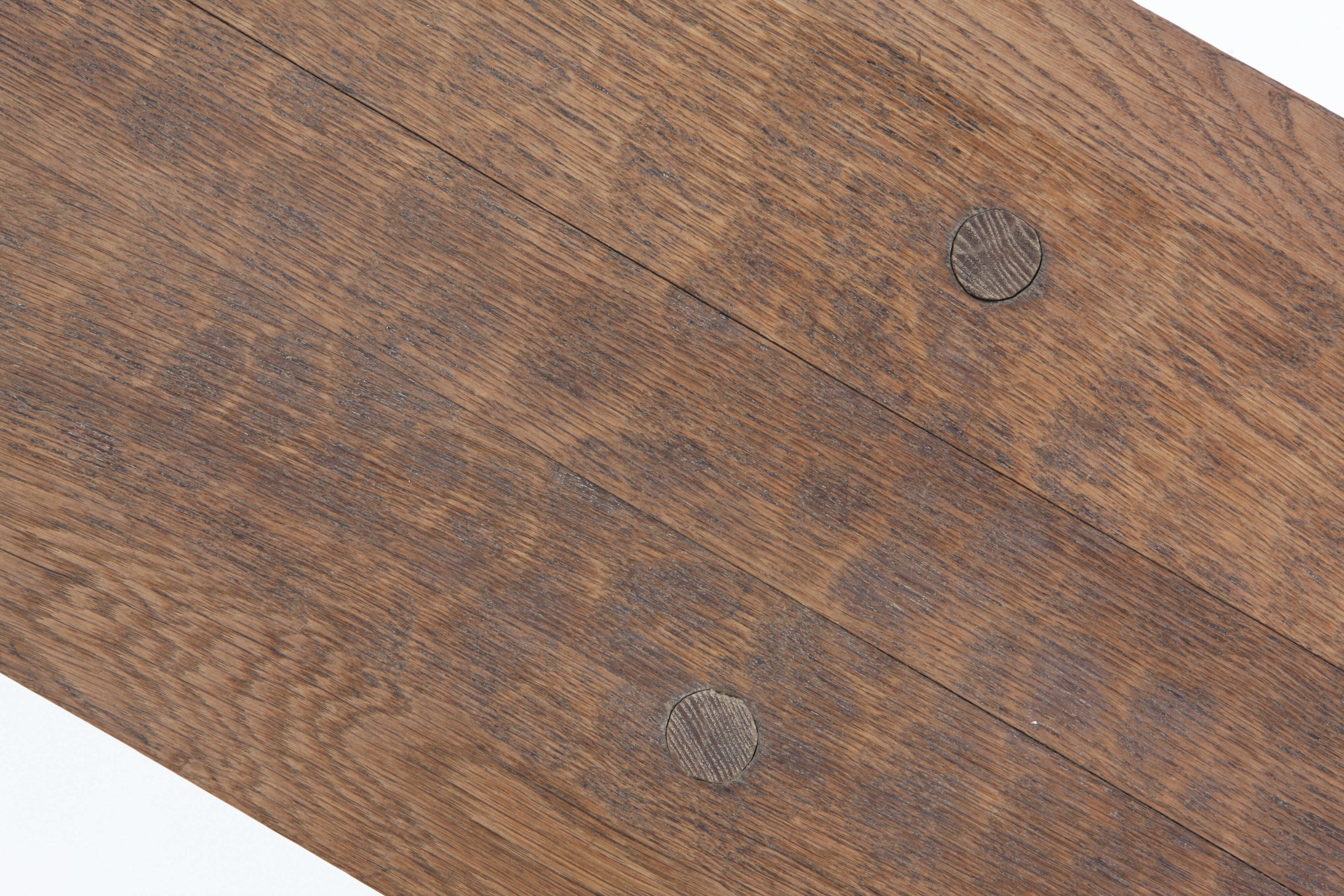 Marolles' wooden bench detailed view of wood