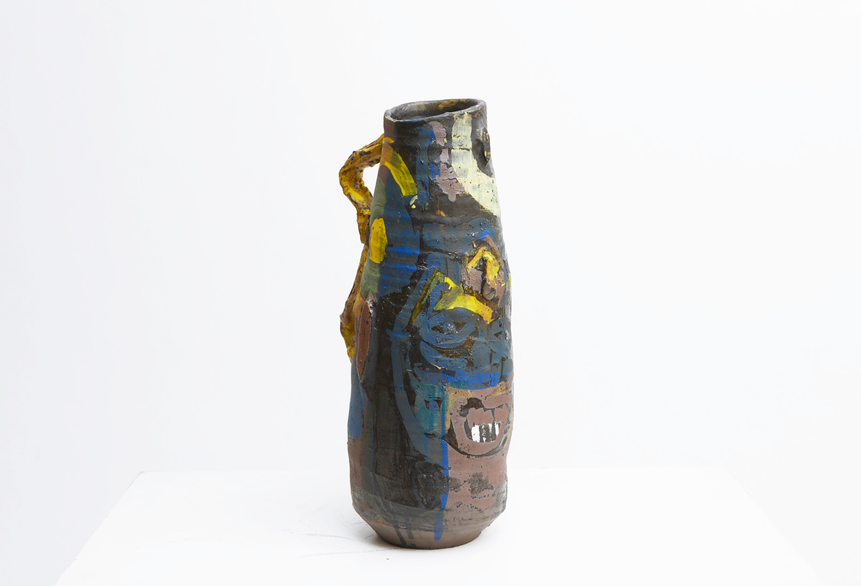 Roger Herman's ceramic vase side view