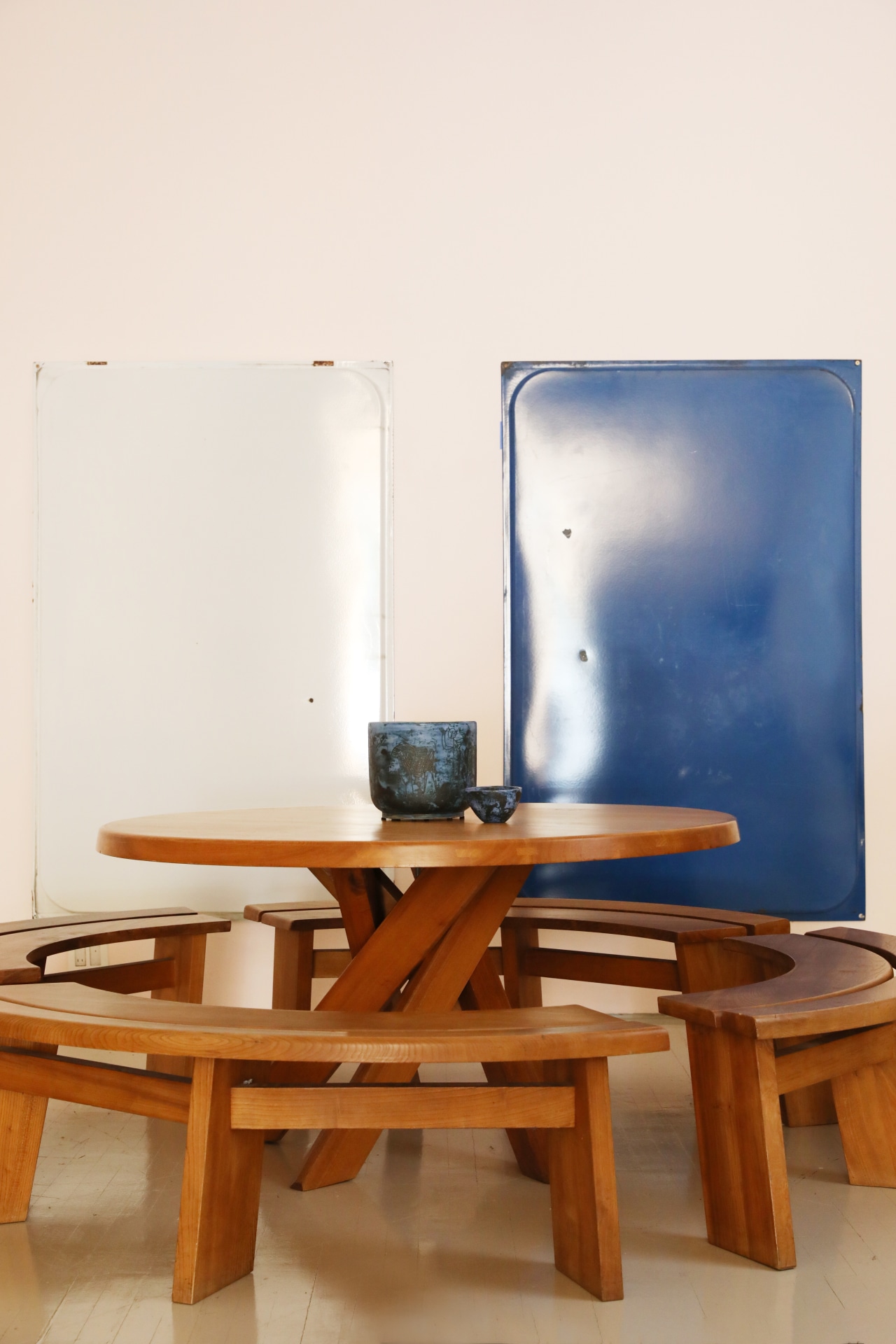 On The Floor | Summer Display