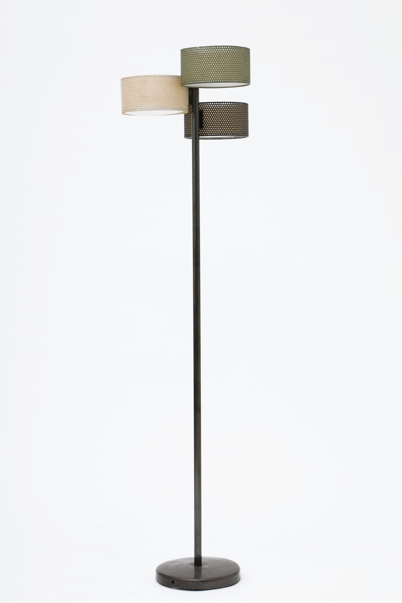 Pierre Guariche's floor lamp (edition Disderot) full view