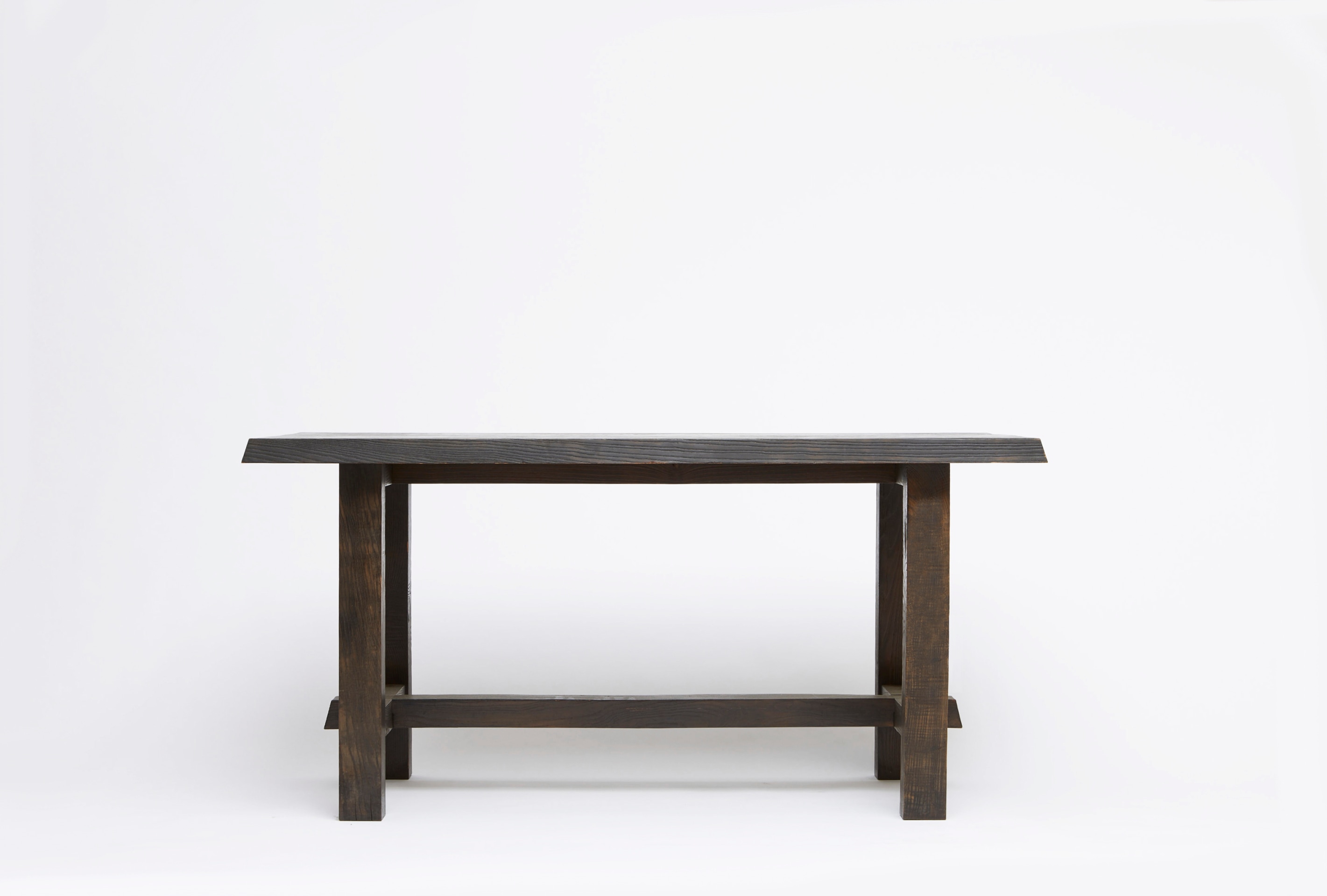 Charlotte Perriand's dining table, straight view from eye-level