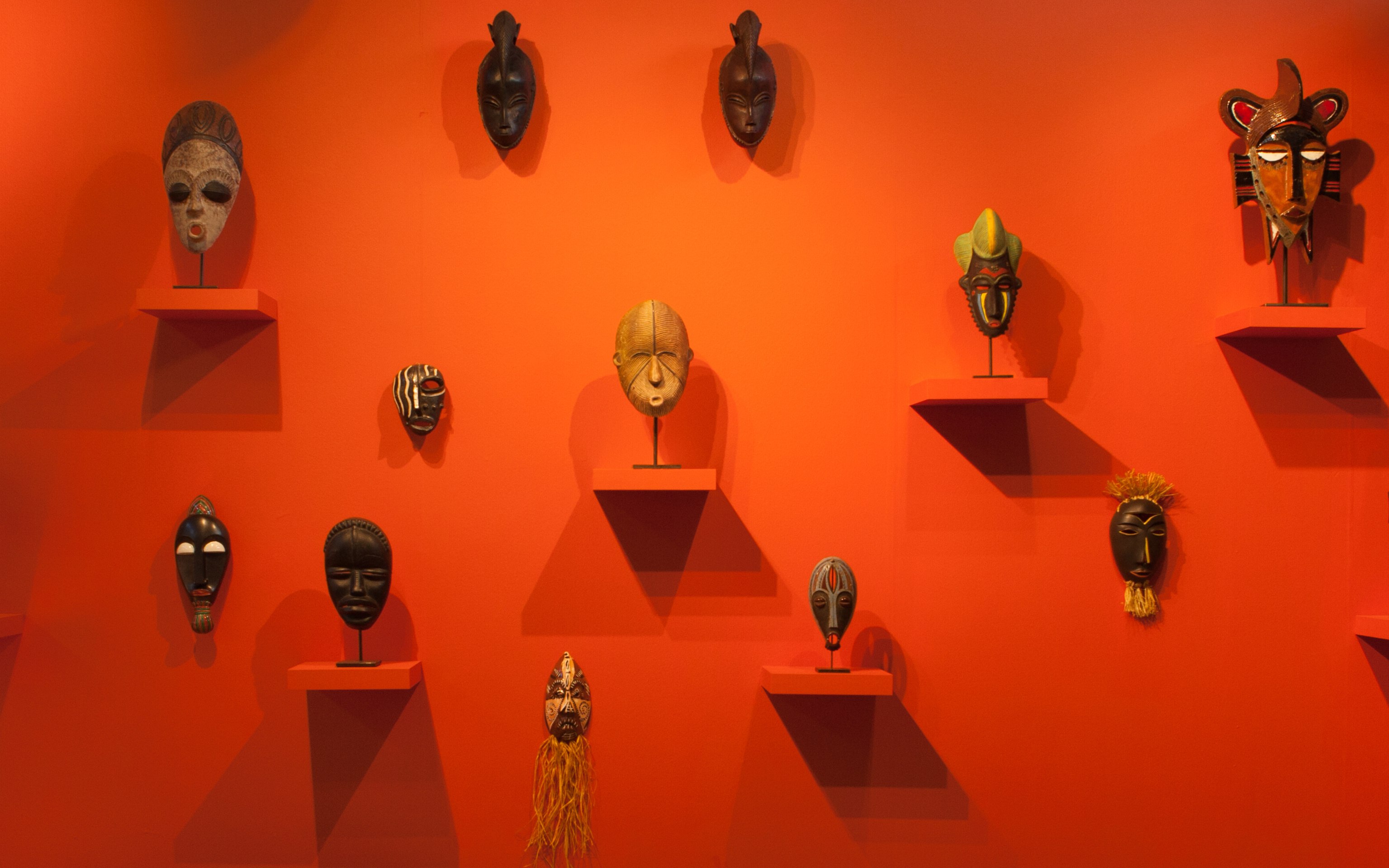 Wall of ceramic masks
