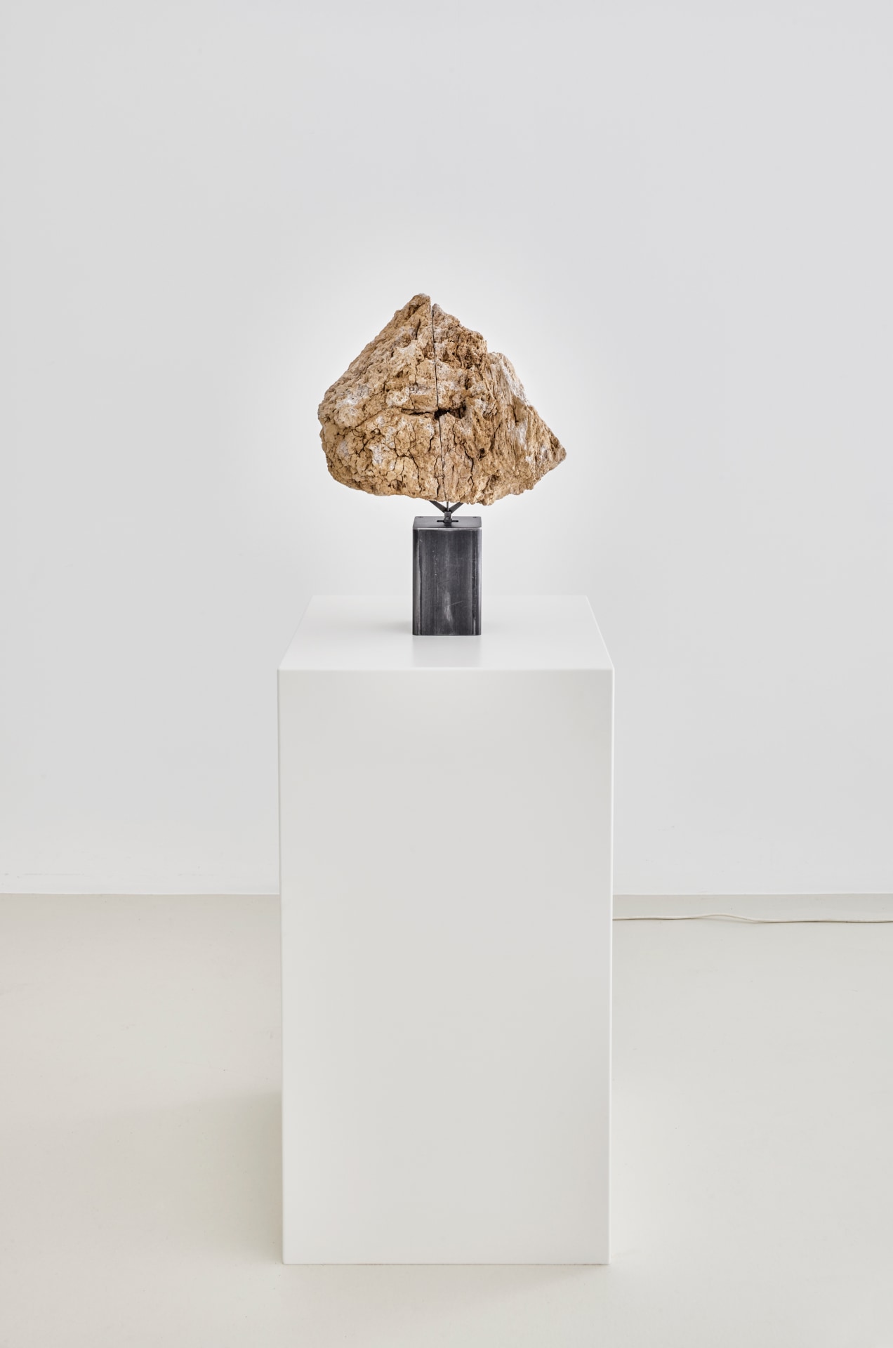 Rebecca Horn Magic Rock, 2005