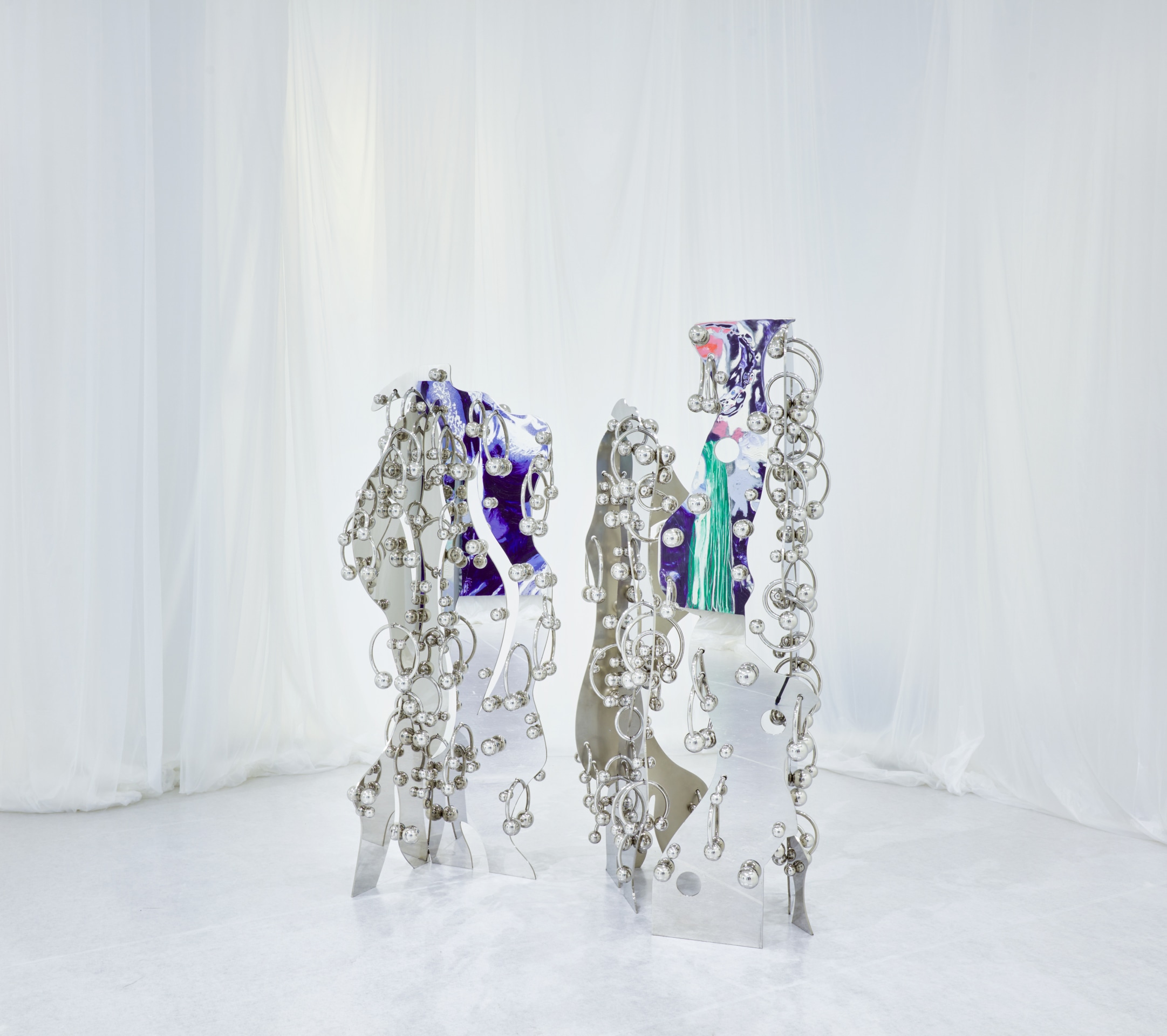 Donna Huanca, DEIMATIC BEHAVIOUR (GANG MEETING), 2023