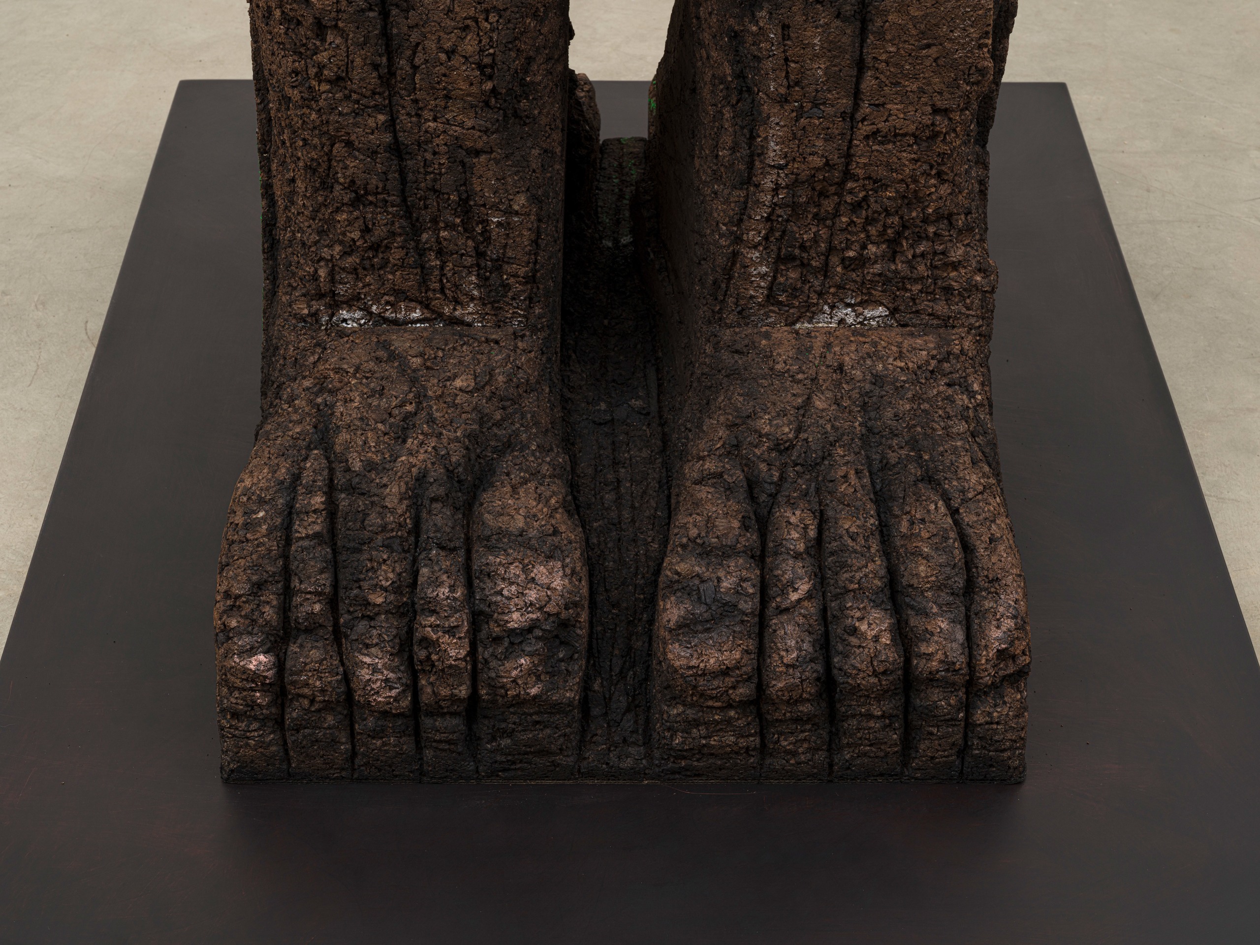 Huma Bhabha, Stalker, 2022