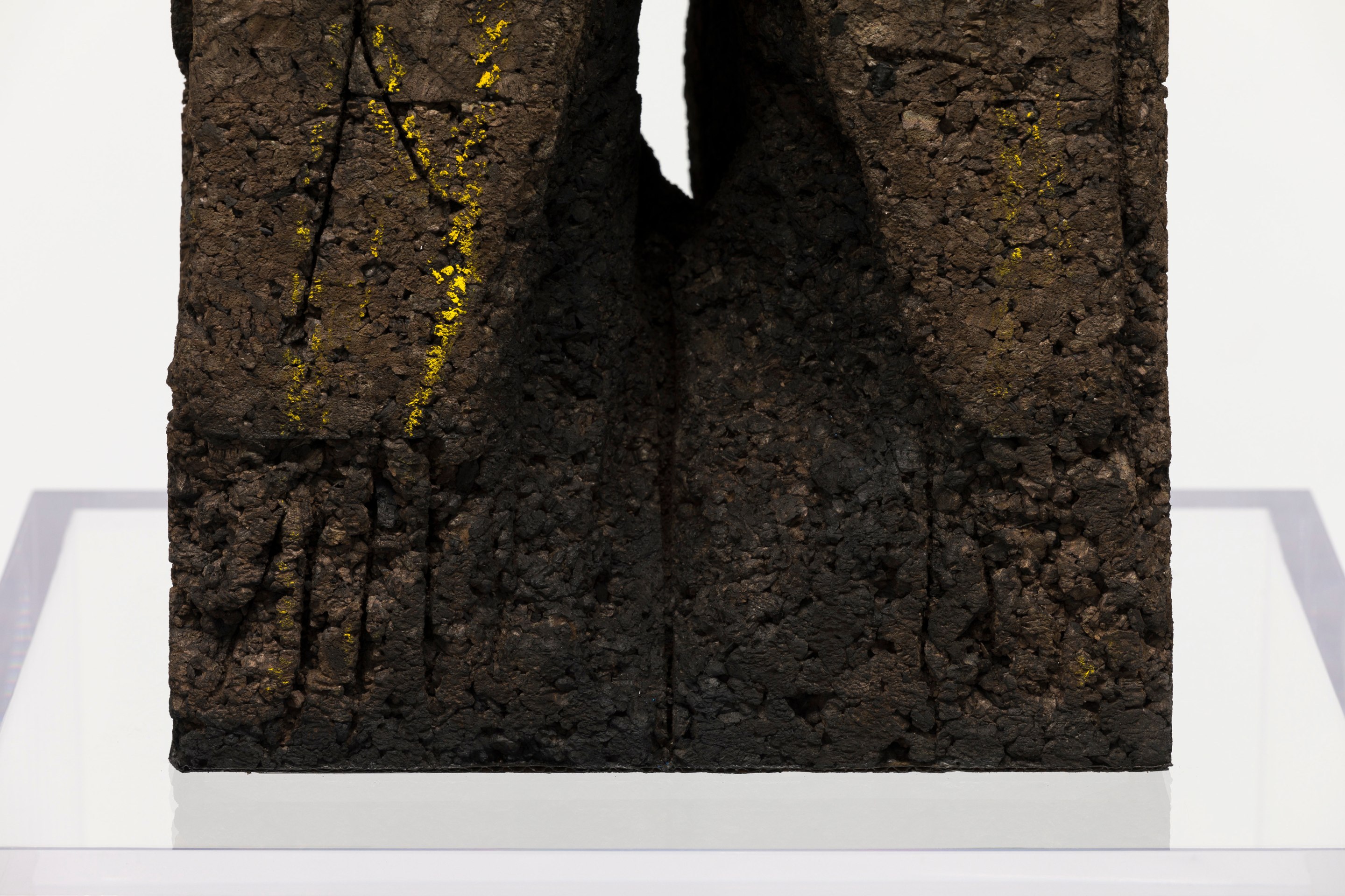 Huma Bhabha Dailamite Highlander, 2019