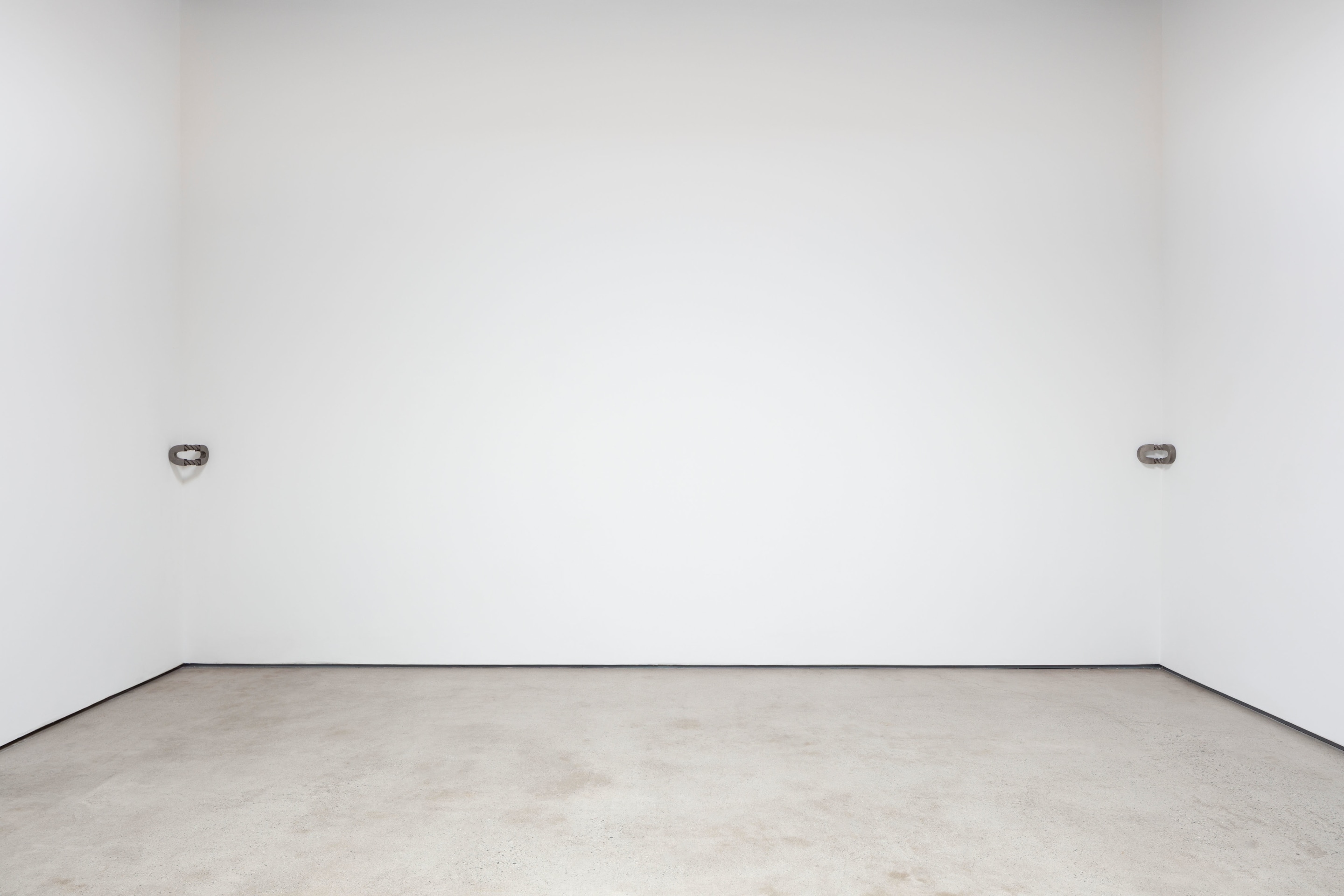 Ricky Swallow, Split &lsquo;O&rsquo; with Rope (Corner) and Split &#039;0&#039; with Rope, Reversed (Corner), 2016 - 2017