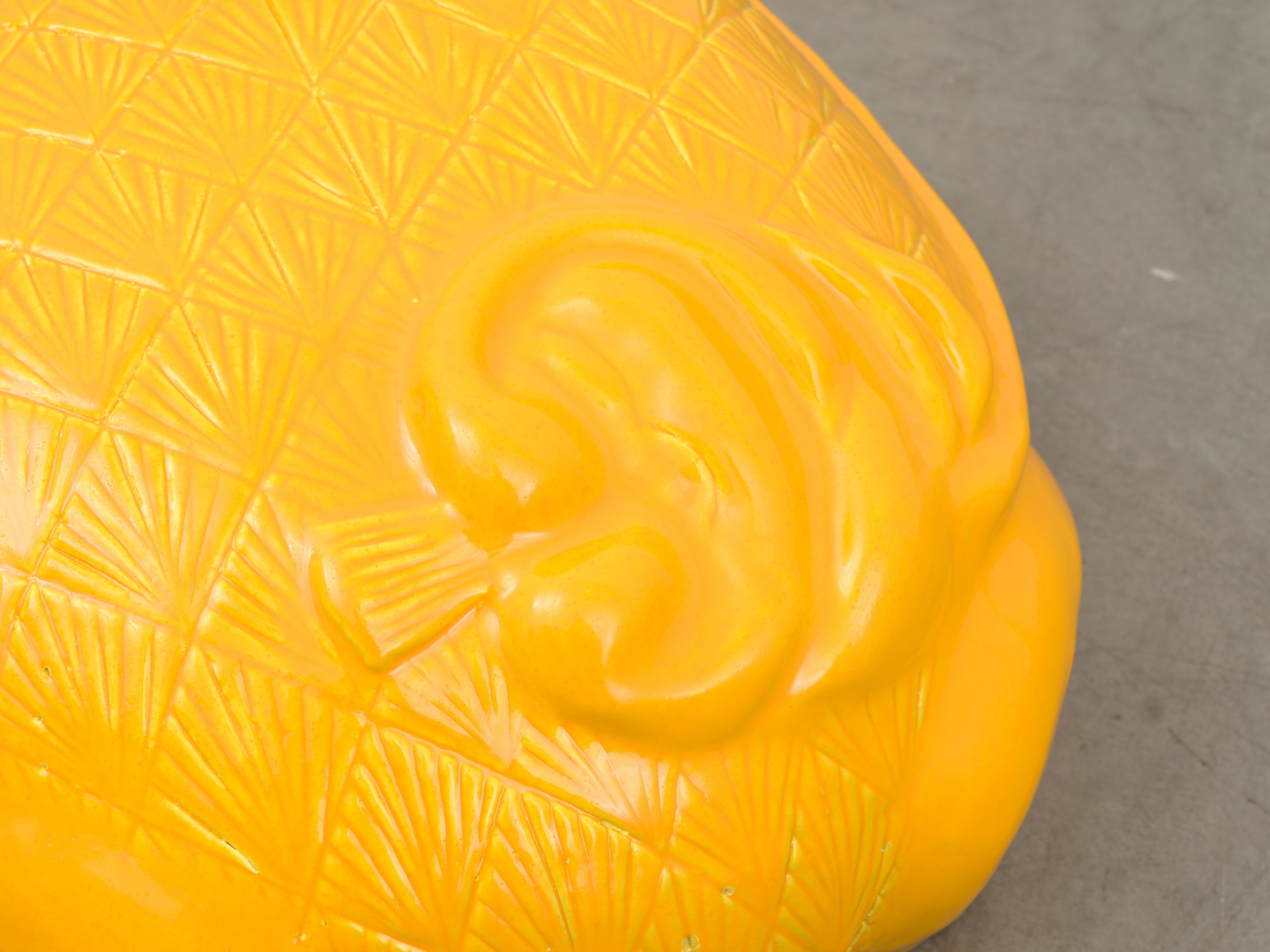 Mai-Thu Perret, Mai-Thu Perret