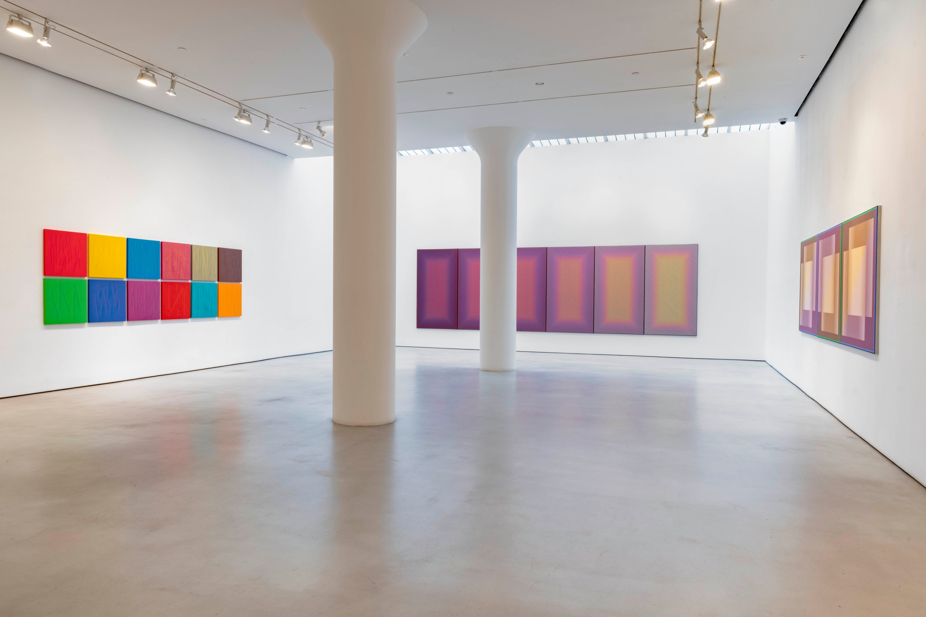 JULIAN STANCZAK Installation view of Seriality at Mitchell-Innes & Nash, New York, 2021