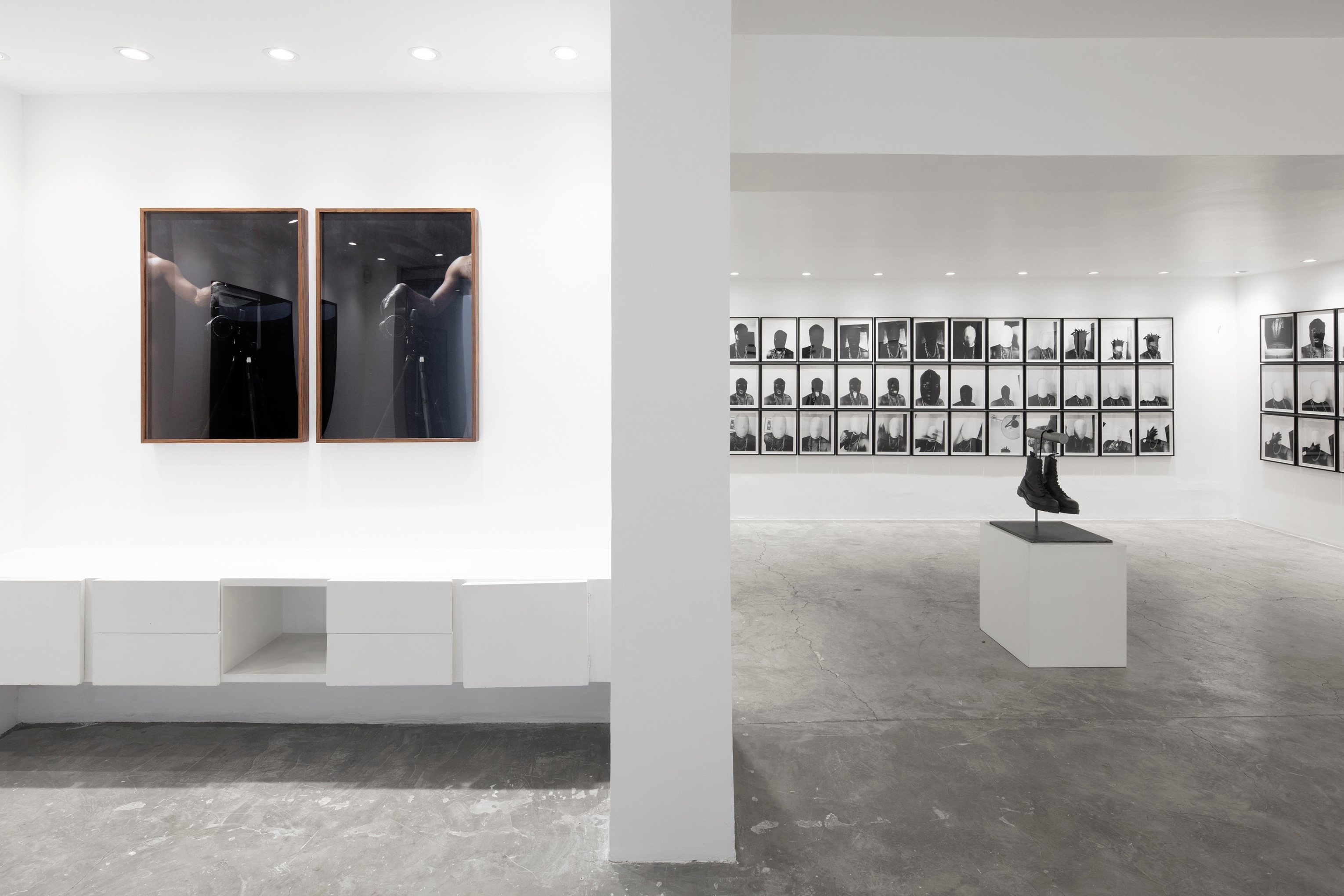 Installation view of Olvido, Sombra, Nada at Mitchell-Innes & Nash, Mexico City, 2022