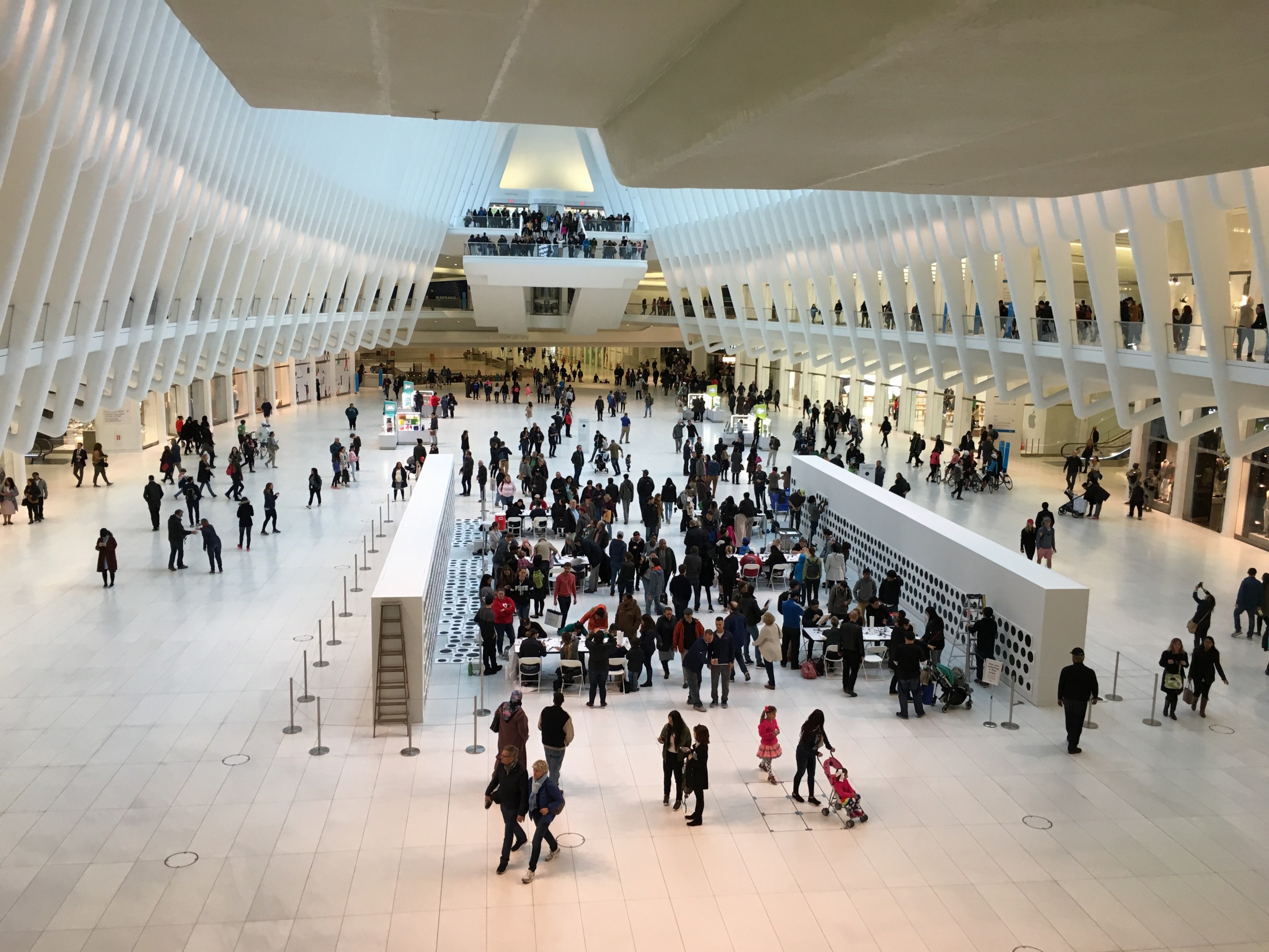JONATHAN HOROWITZ Installation view of 1612 Dots by Jonathan Horowitz, The Oculus, World Trade Center, New York, 2017