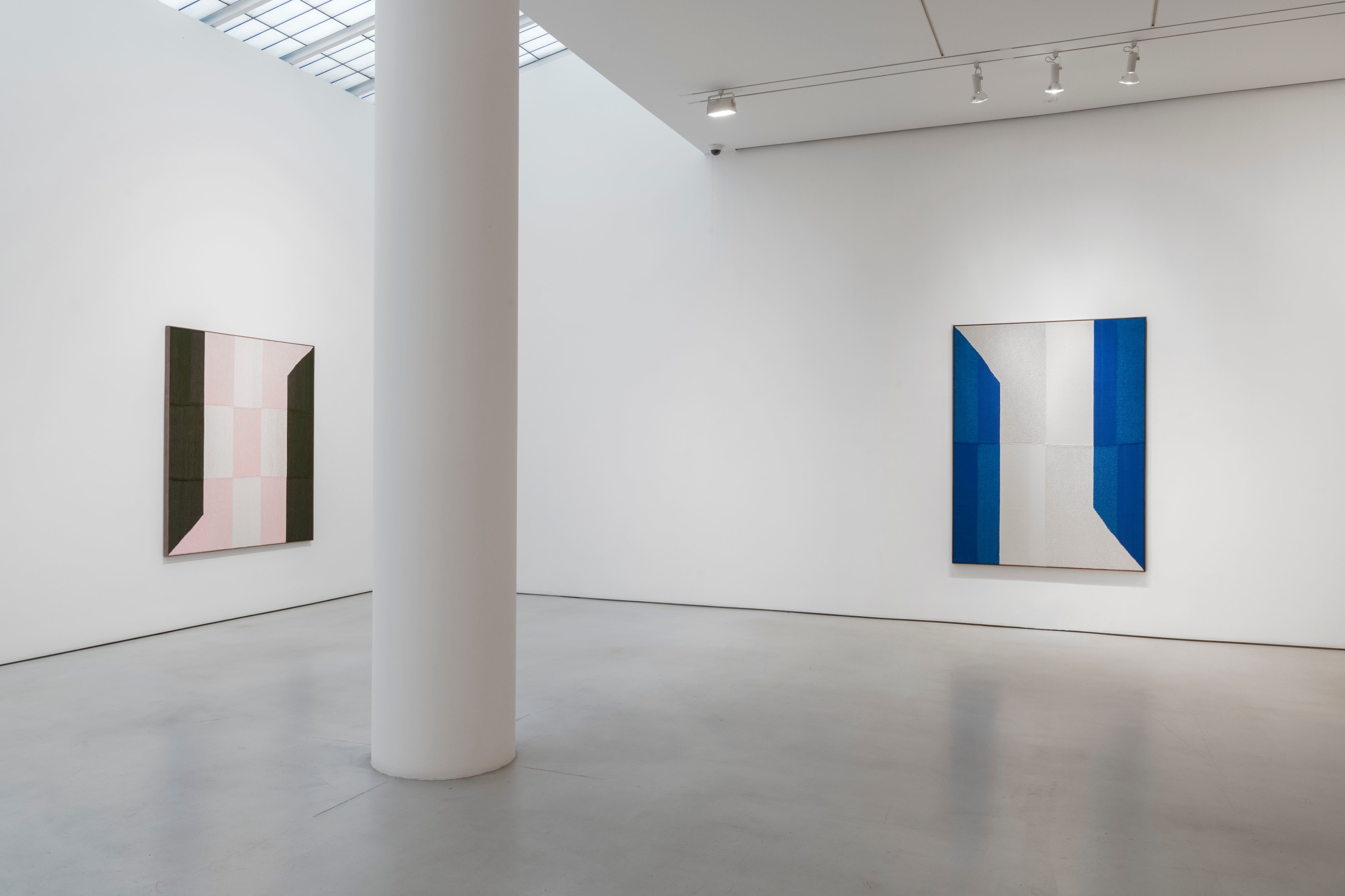 Brent Wadden Installation view of OGOPOGO at Mitchell-Innes & Nash, New York, 2023