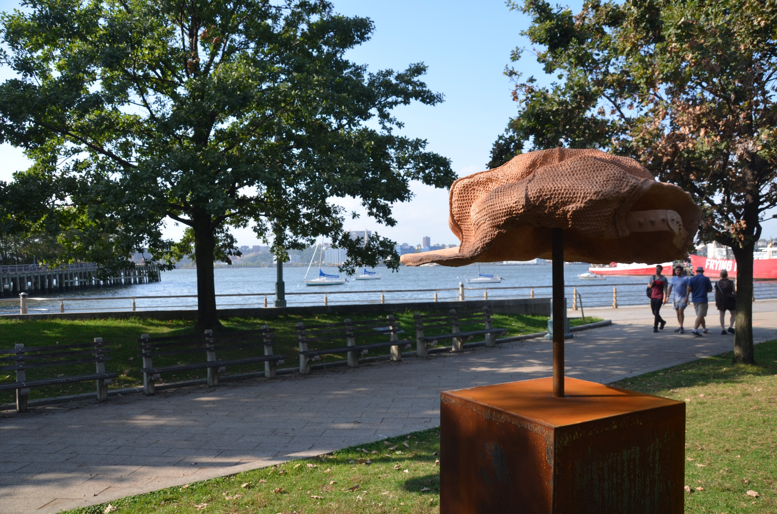 Katja Larsson, Empire, 2021