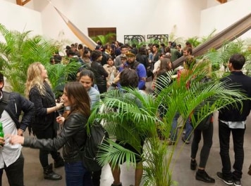 rirkrit tiravanija