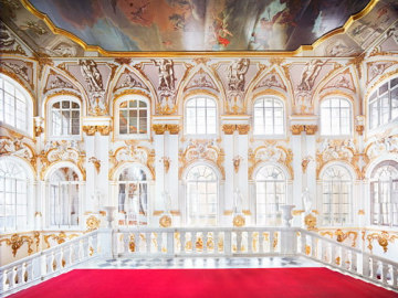 Candida Höfer in Palaces of St. Peterburg