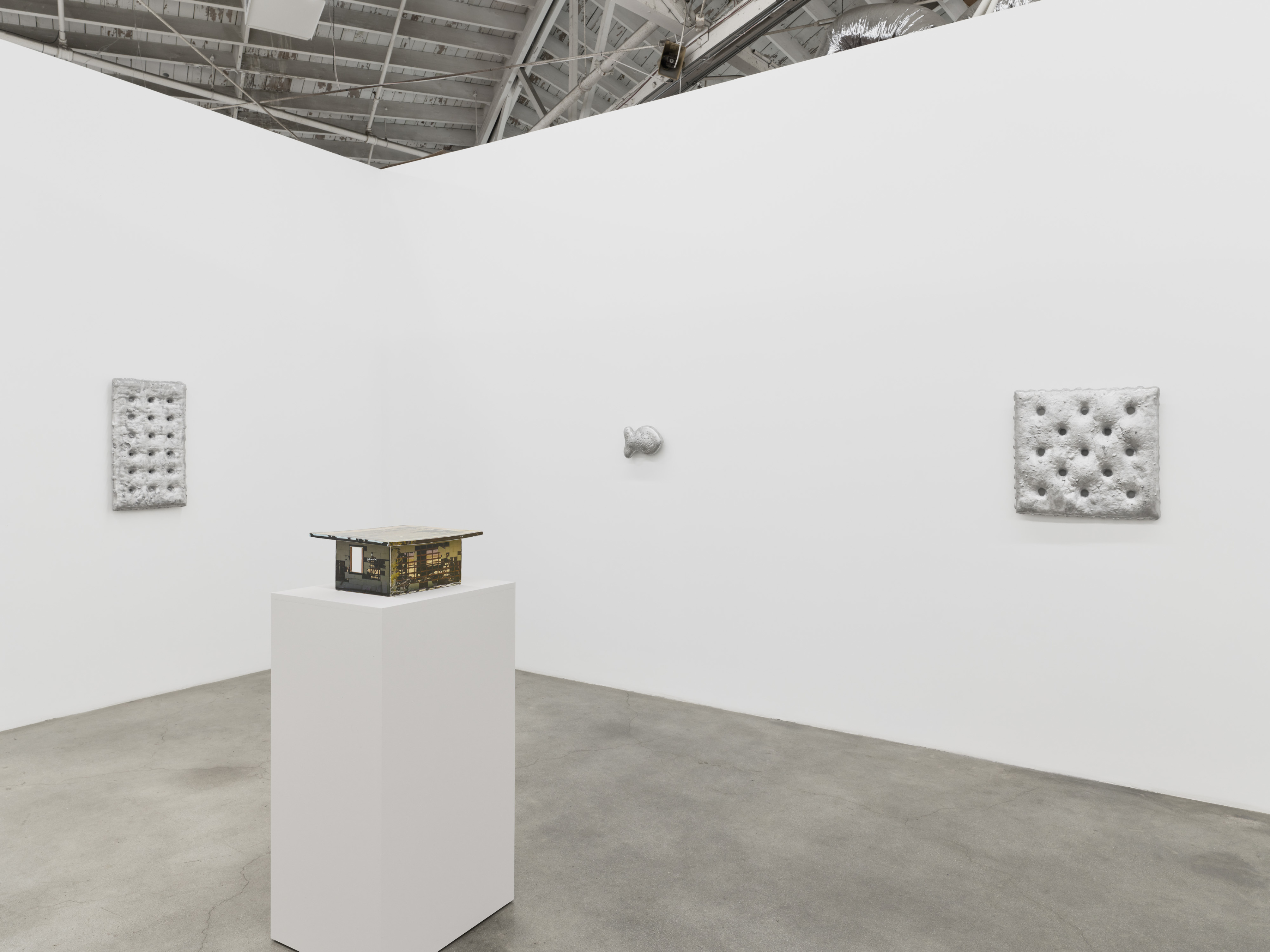 Ry Rocklen, Sand Box Living, installation view, 2024