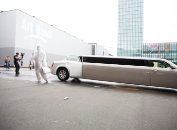 Watch out for this guy (and his limo) at Art Basel