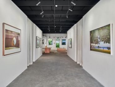 Interior of Momentum Fine Art