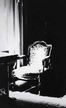Untitled (chair in sunlight, sitting room 1938), 2000. Charcoal on mounted paper, 96 x 60 inches (243.8 x 152.4 cm). MP D-403