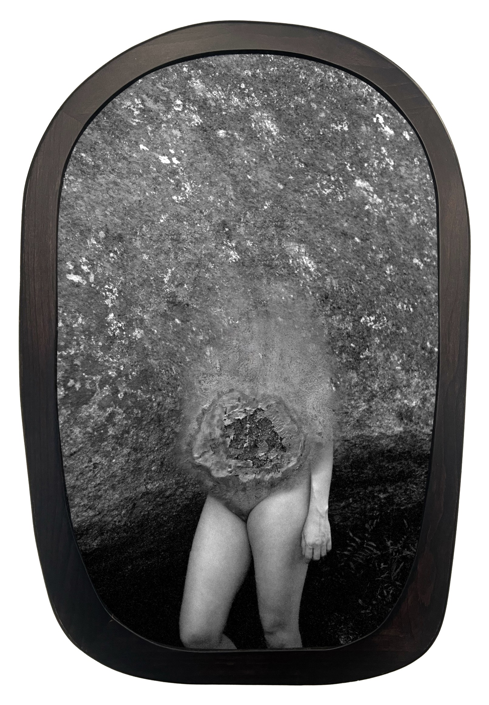 Maria Antelman, Alien, 2023. Archival pigment print, 24 x 16 inches.