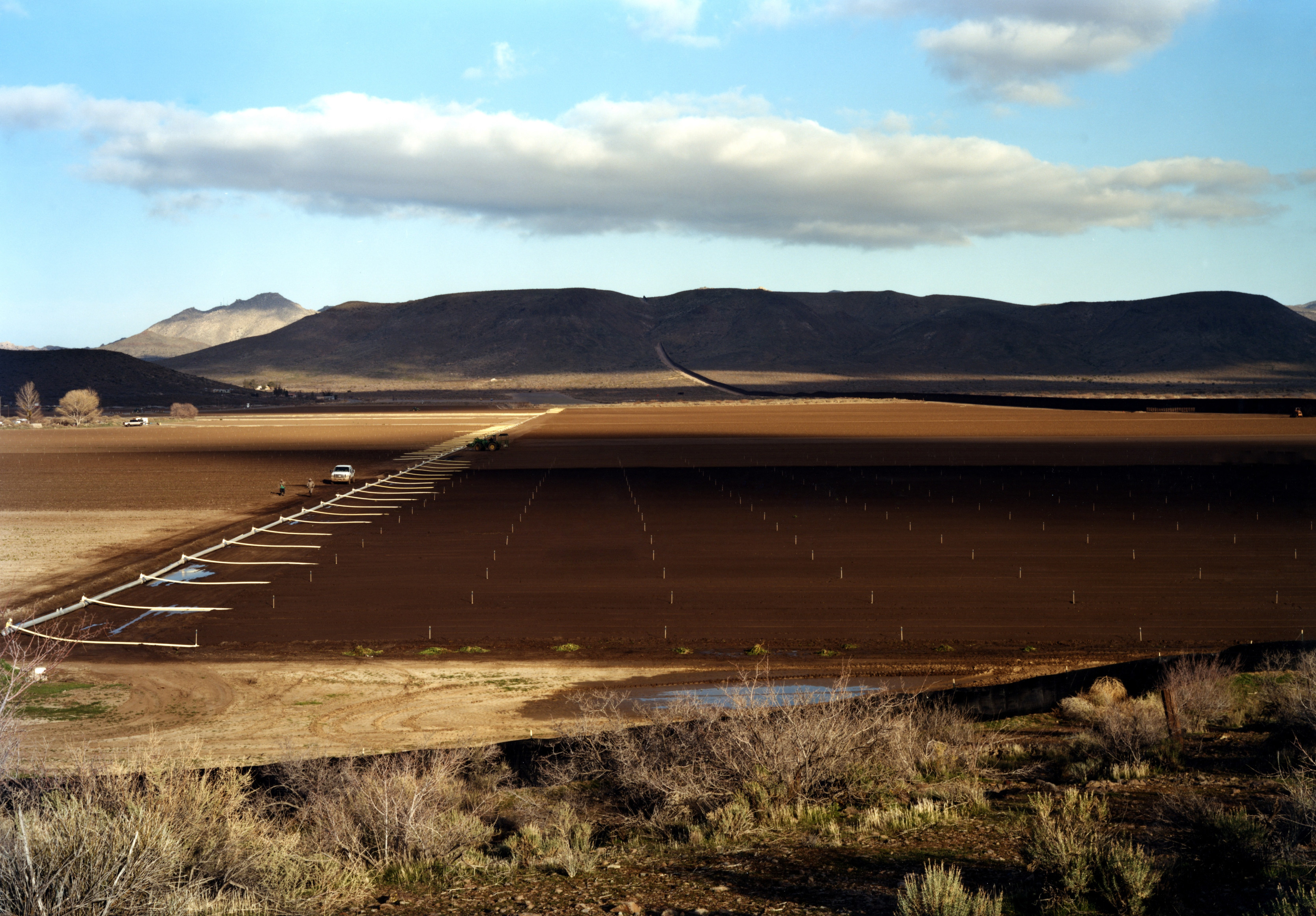 Victoria Sambunaris, Untitled (Farm with workers Jacumba, California, 2010. Chromogenic print,&nbsp;39 x 55 inches.