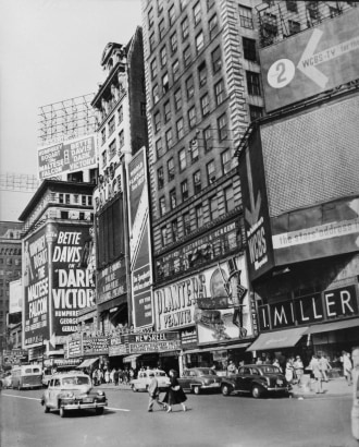 Larry Silver - Times Square, New York, 1952 Gelatin silver print, printed later | Bruce Silverstein Gallery