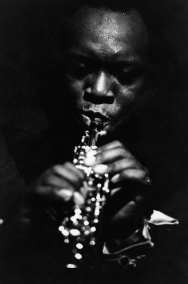 Chester Higgins -  King Curtis at the Apollo, Harlem, New York, 1971