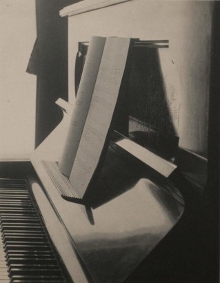 Piano, 1926, 	Platinum print