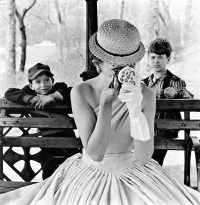 Frank Paulin - Makeup, Central Park, New York City, 1955 Gelatin silver print, printed later | Bruce Silverstein Gallery