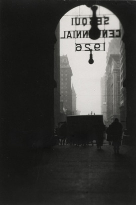 E. O. Hopp&eacute; - Philadelphia, Pennsylvania, 1926 Gelatin silver print, printed c. 1926 | Bruce Silverstein Gallery