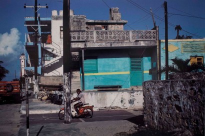 Harry Callahan - Mexico, 1983 | Bruce Silverstein Gallery