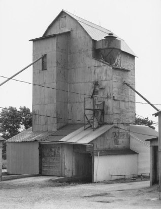 Bernd and Hilla Becher -  Grain Elevator, Swanders, Ohio, USA, 1987  | Bruce Silverstein Gallery